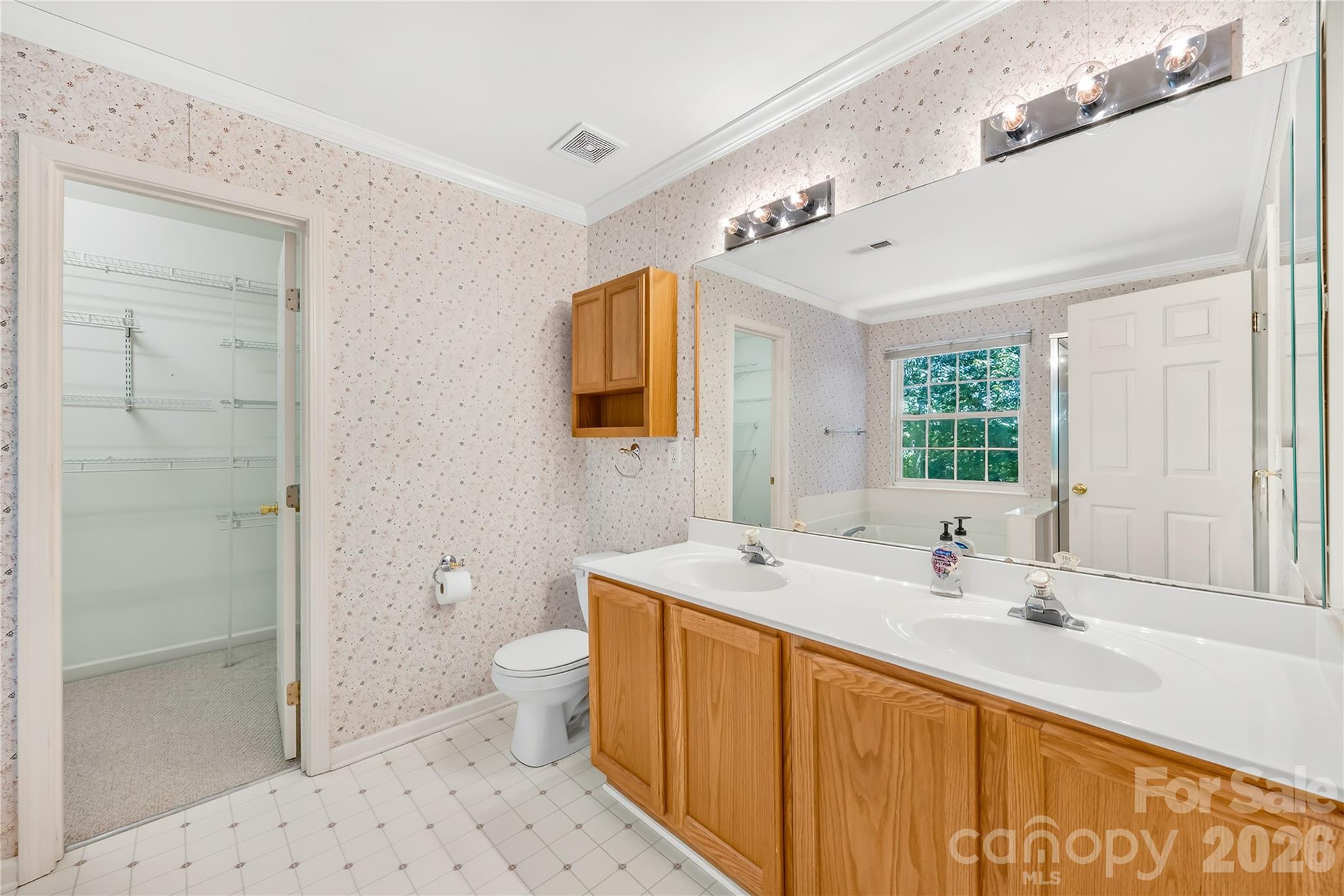 13605 Flatwoods Court — Huntersville