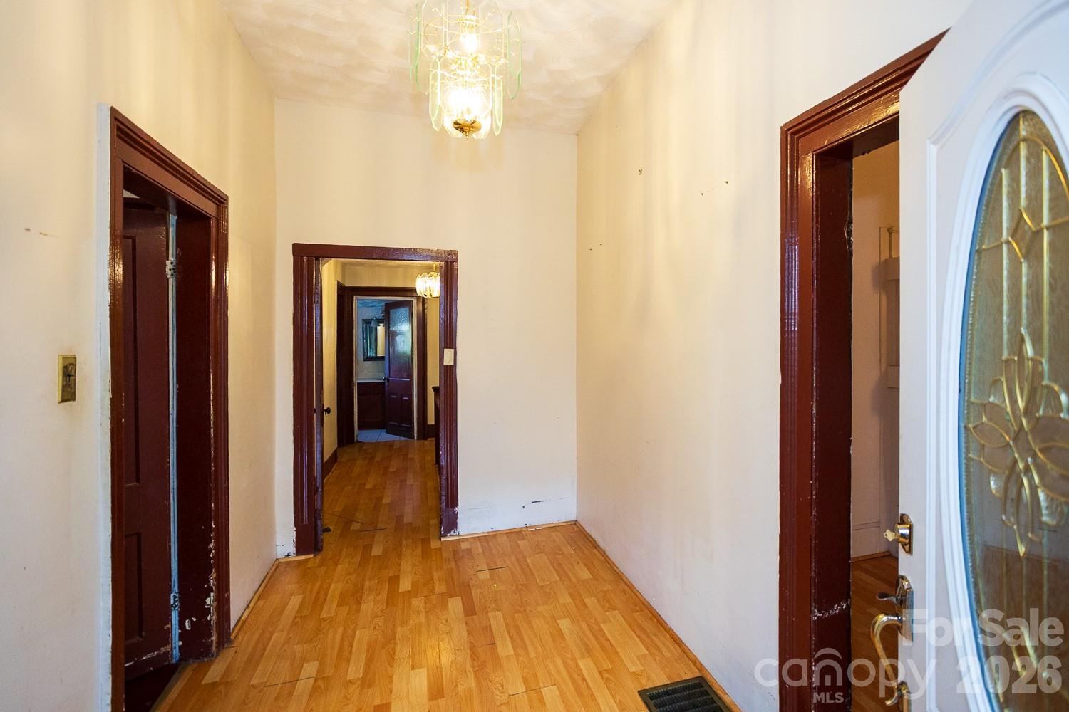 91 Clingman Avenue — Asheville
