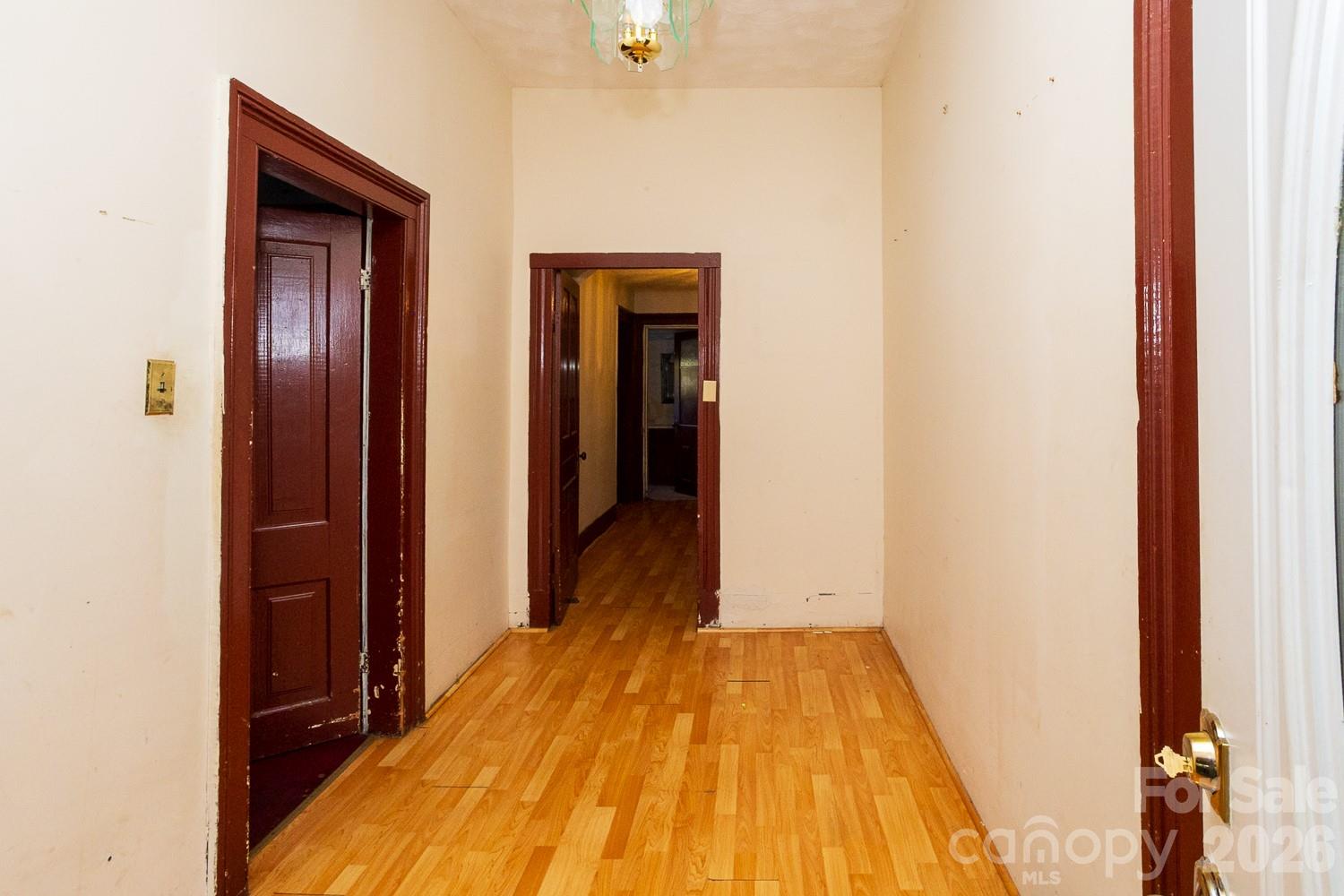 91 Clingman Avenue — Asheville