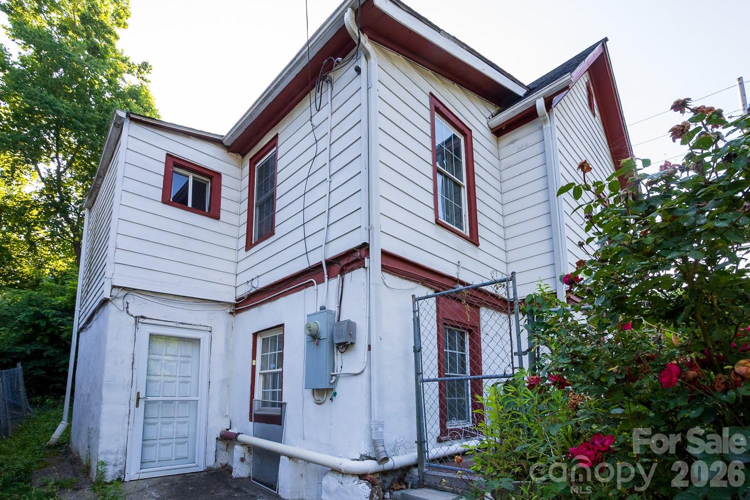 91 Clingman Avenue — Asheville