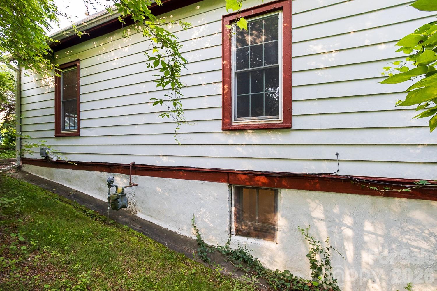91 Clingman Avenue — Asheville