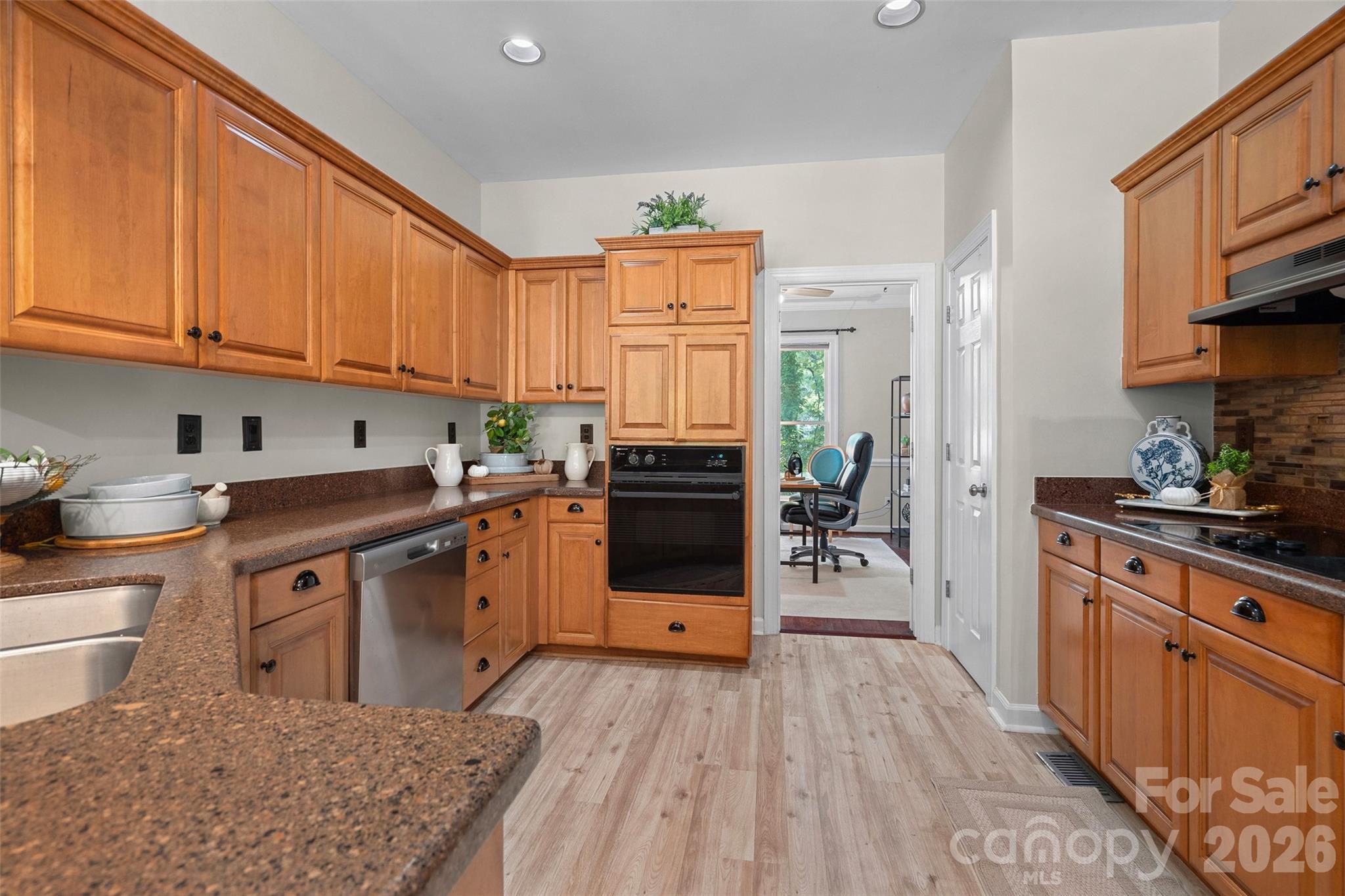 12507 Angel Oak Drive — Huntersville