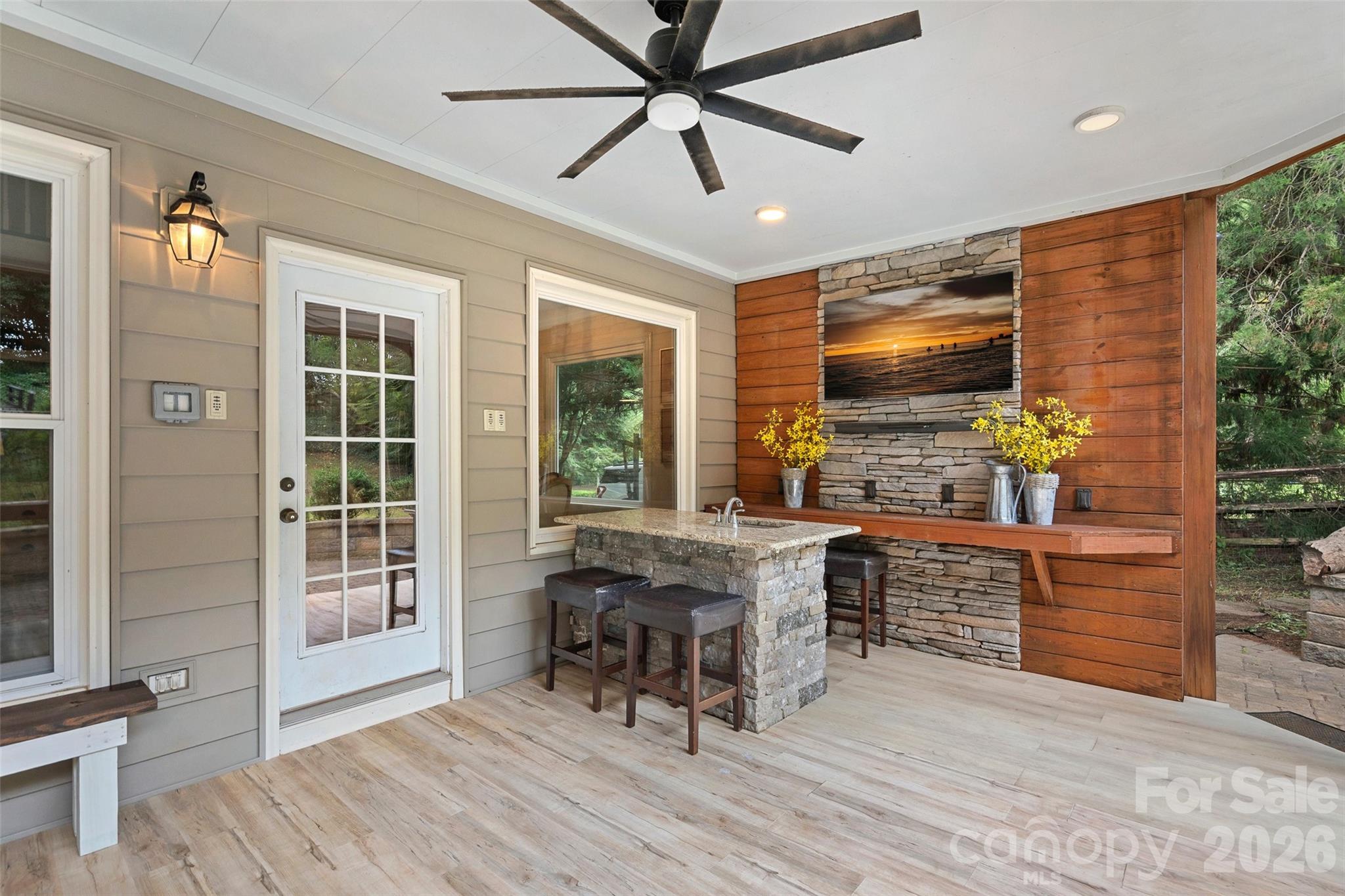 12507 Angel Oak Drive — Huntersville