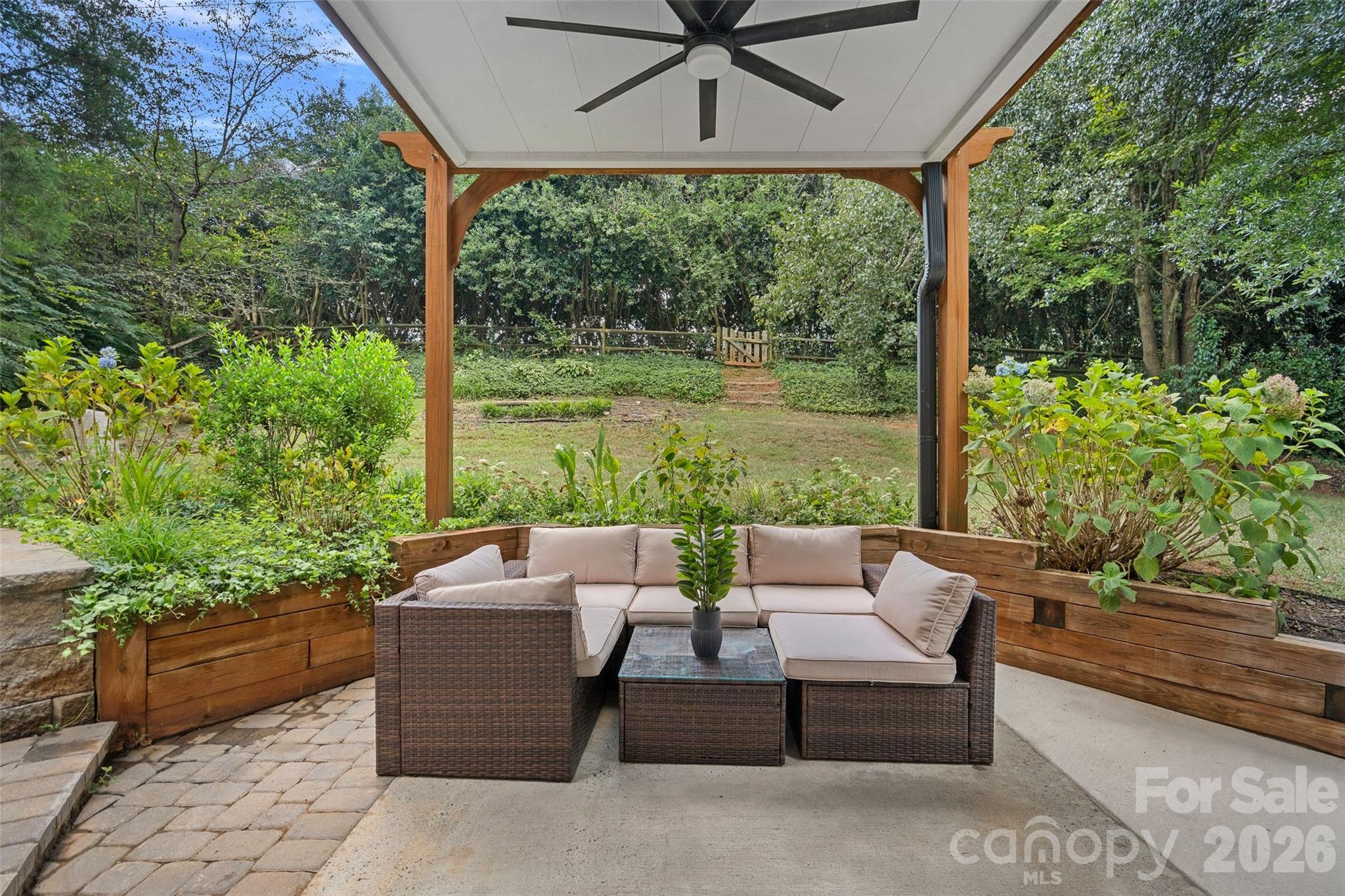 12507 Angel Oak Drive — Huntersville