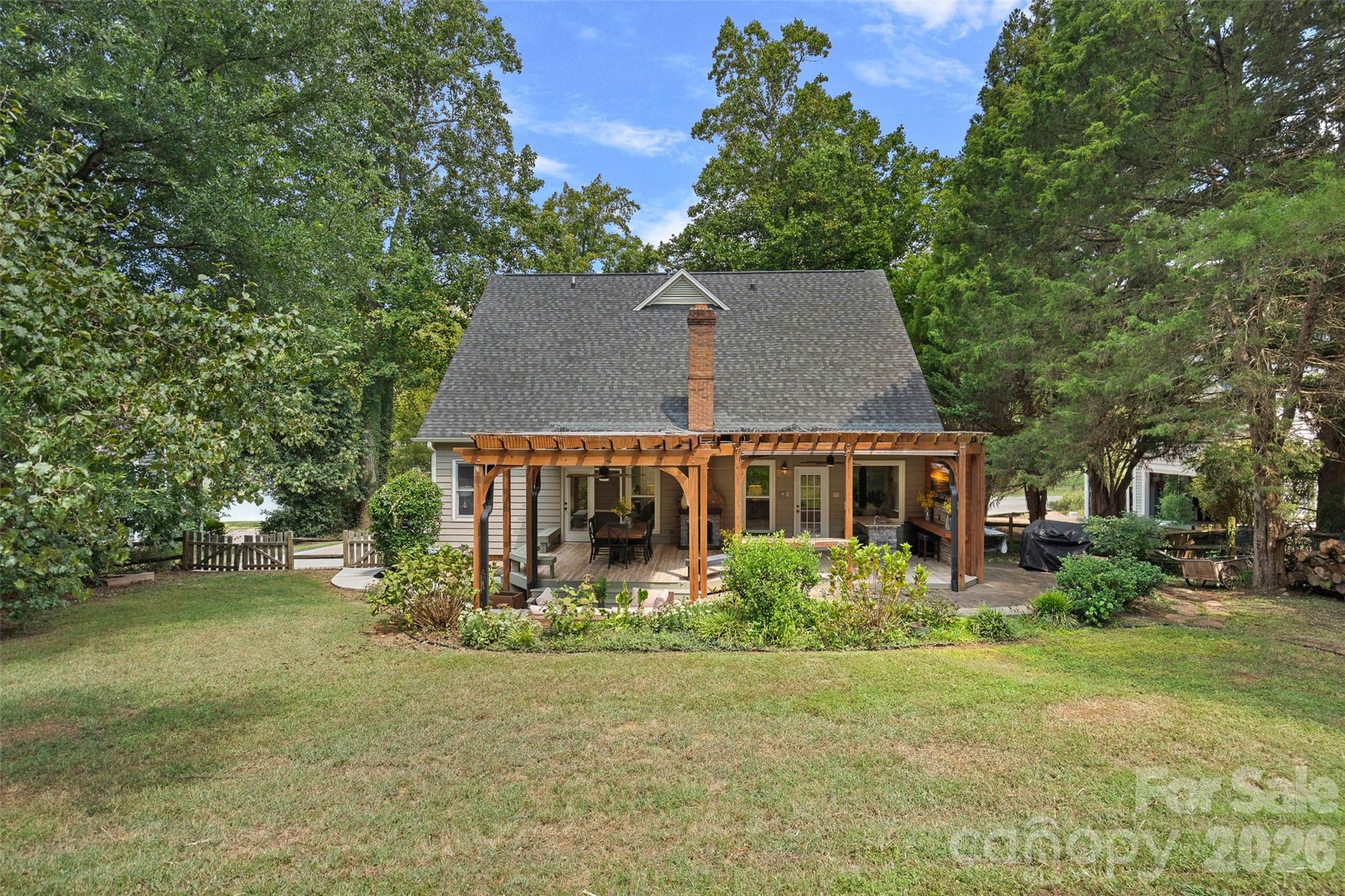 12507 Angel Oak Drive — Huntersville