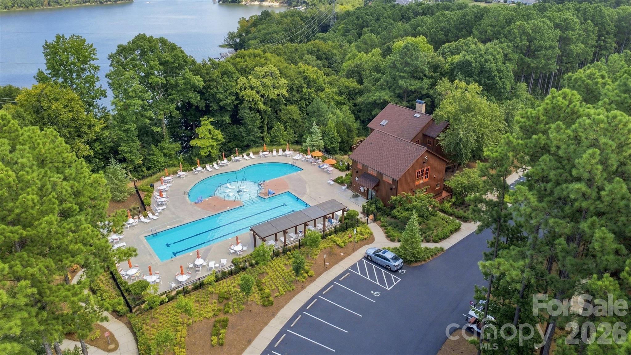 3065 Rosseau Lane — Mount Holly