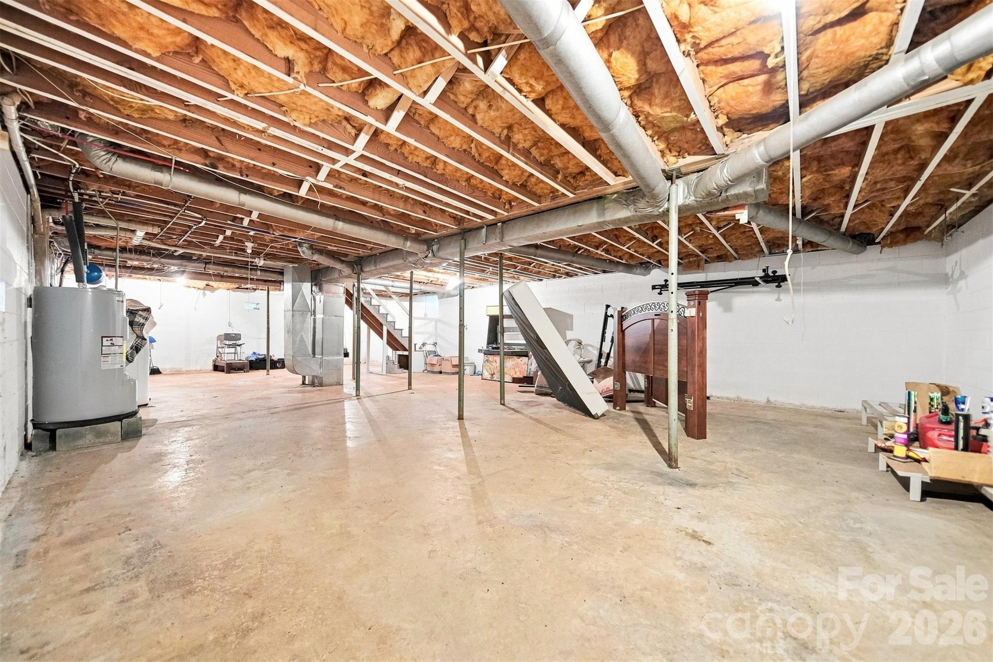 2103 2nd Avenue NW — Hickory