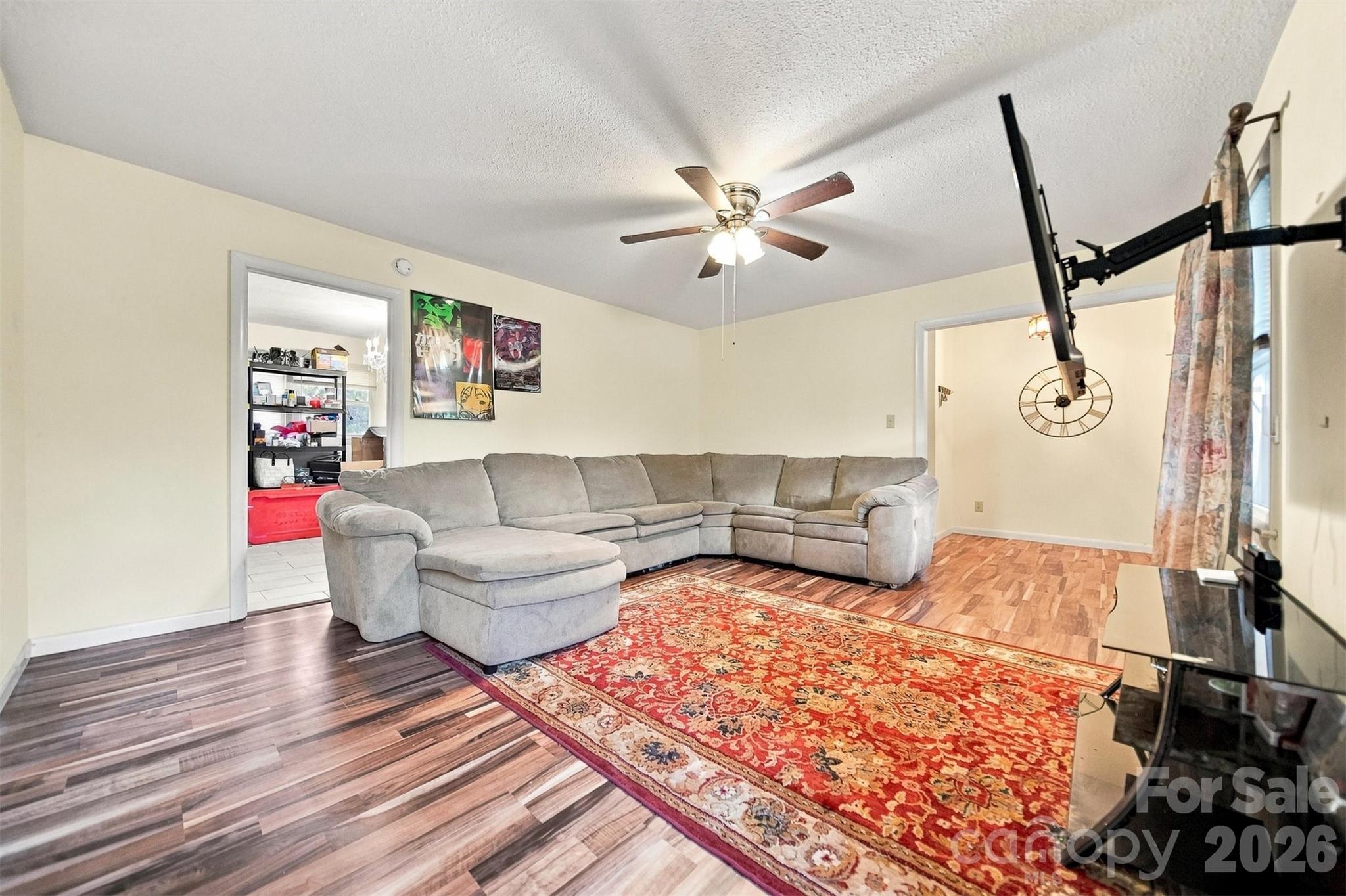 2103 2nd Avenue NW — Hickory