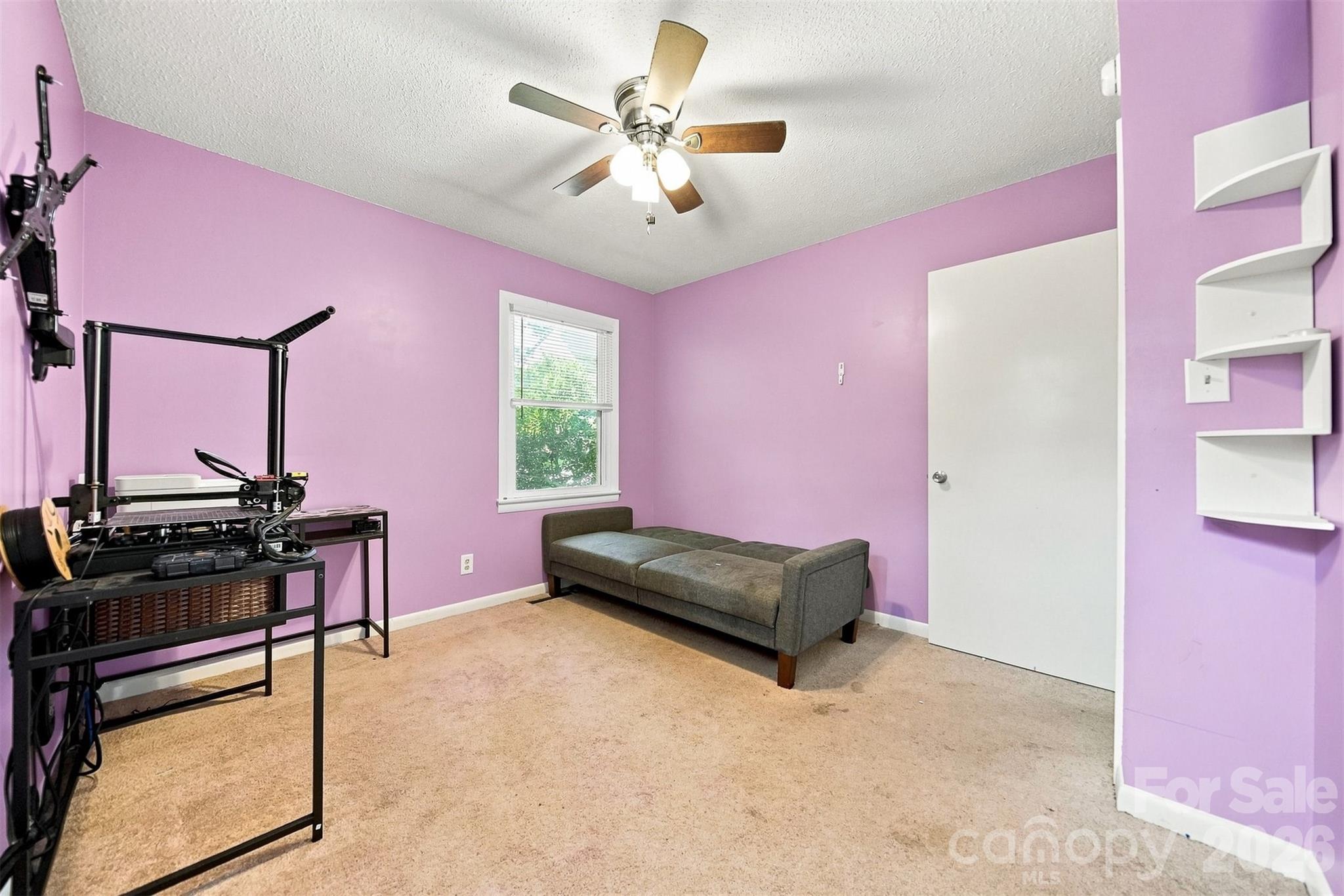 2103 2nd Avenue NW — Hickory