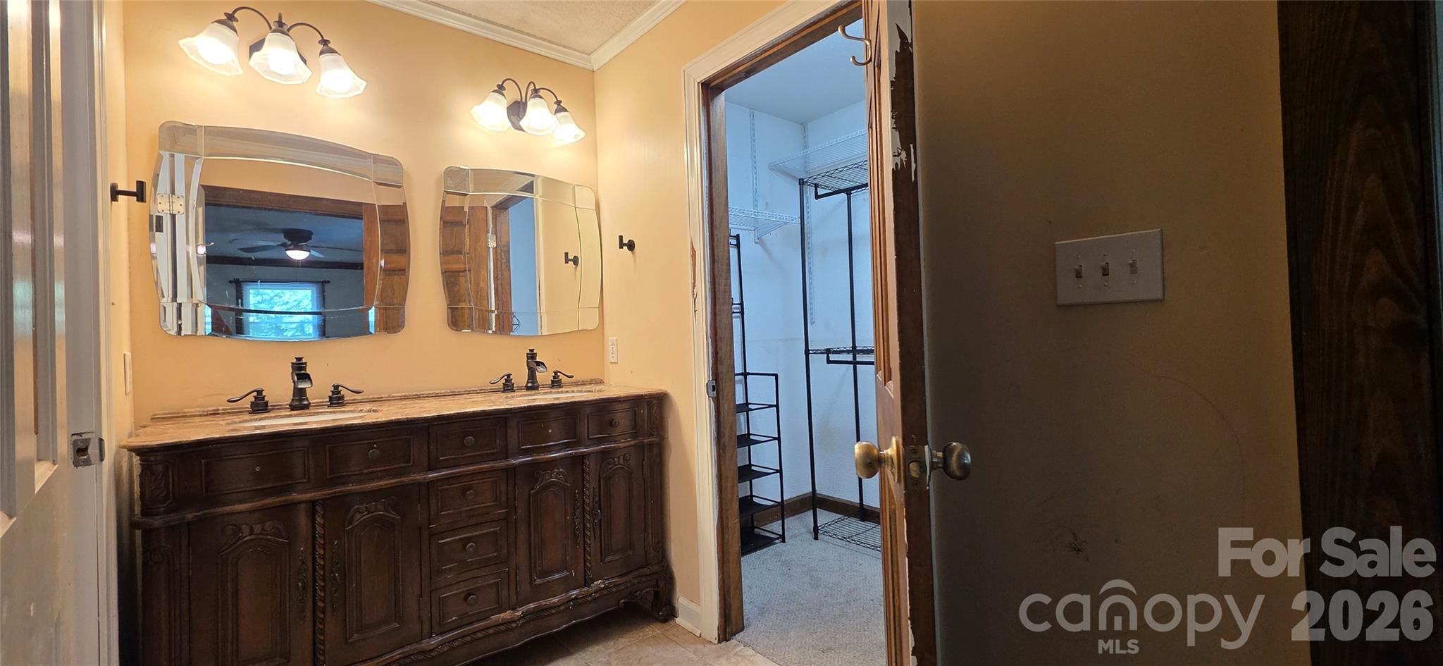 8979 Twin Lake Drive — Kernersville