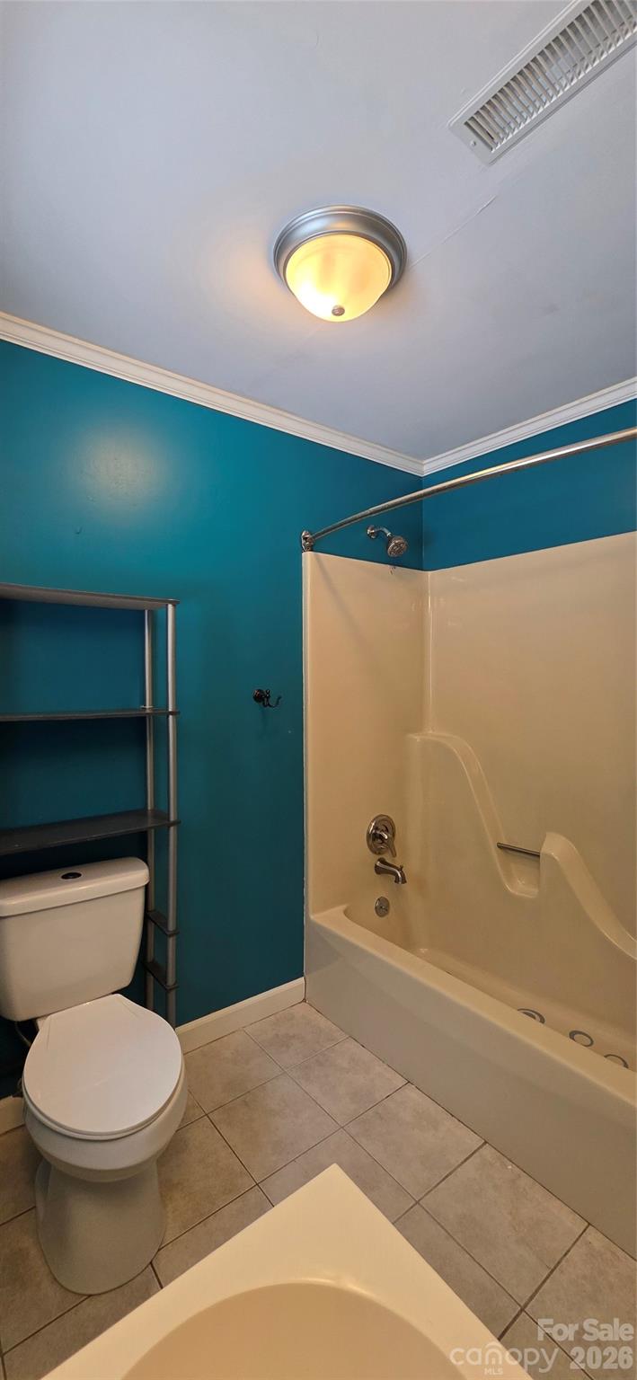 8979 Twin Lake Drive — Kernersville