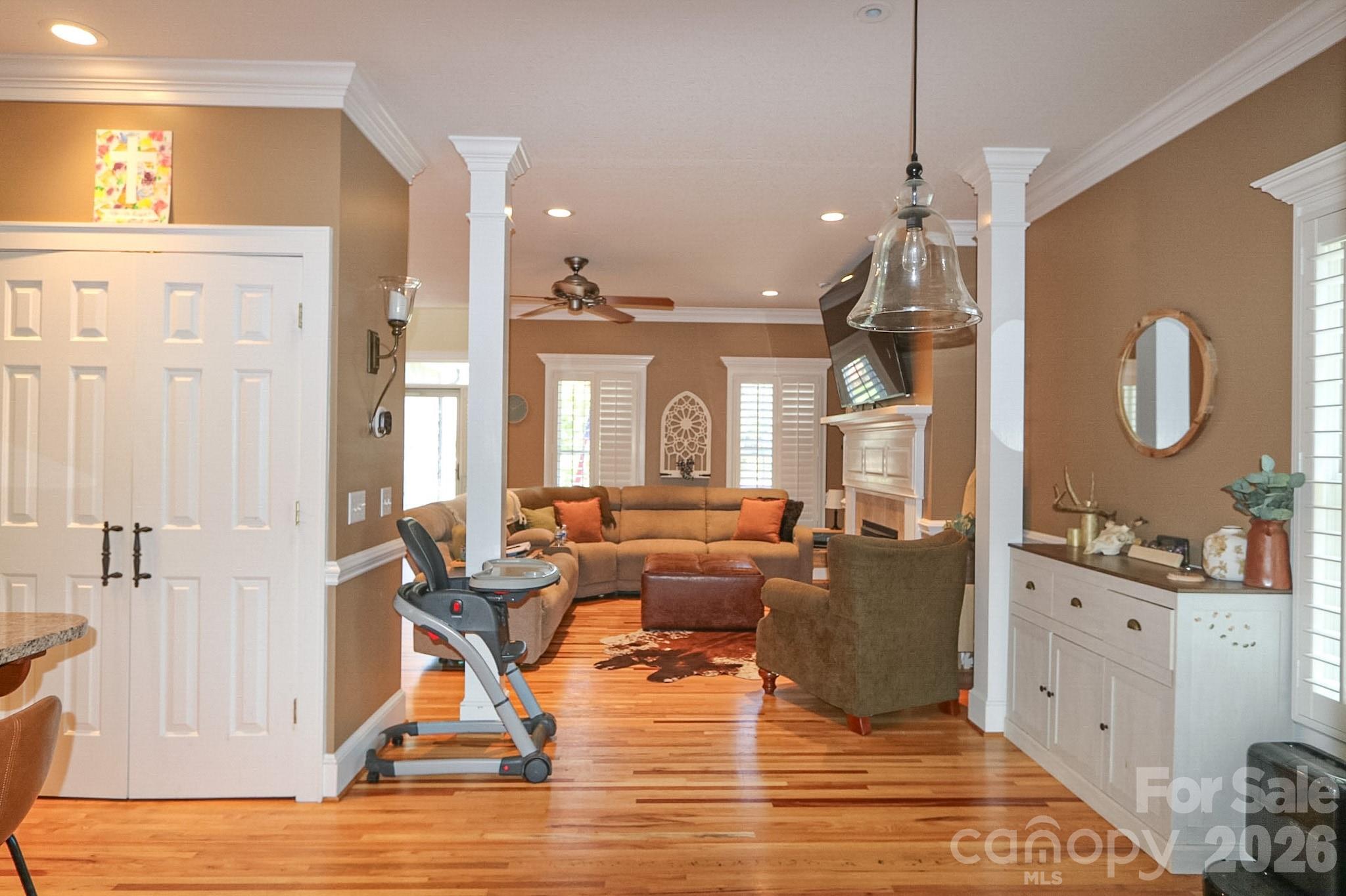 208 Triplett Street — Jonesville