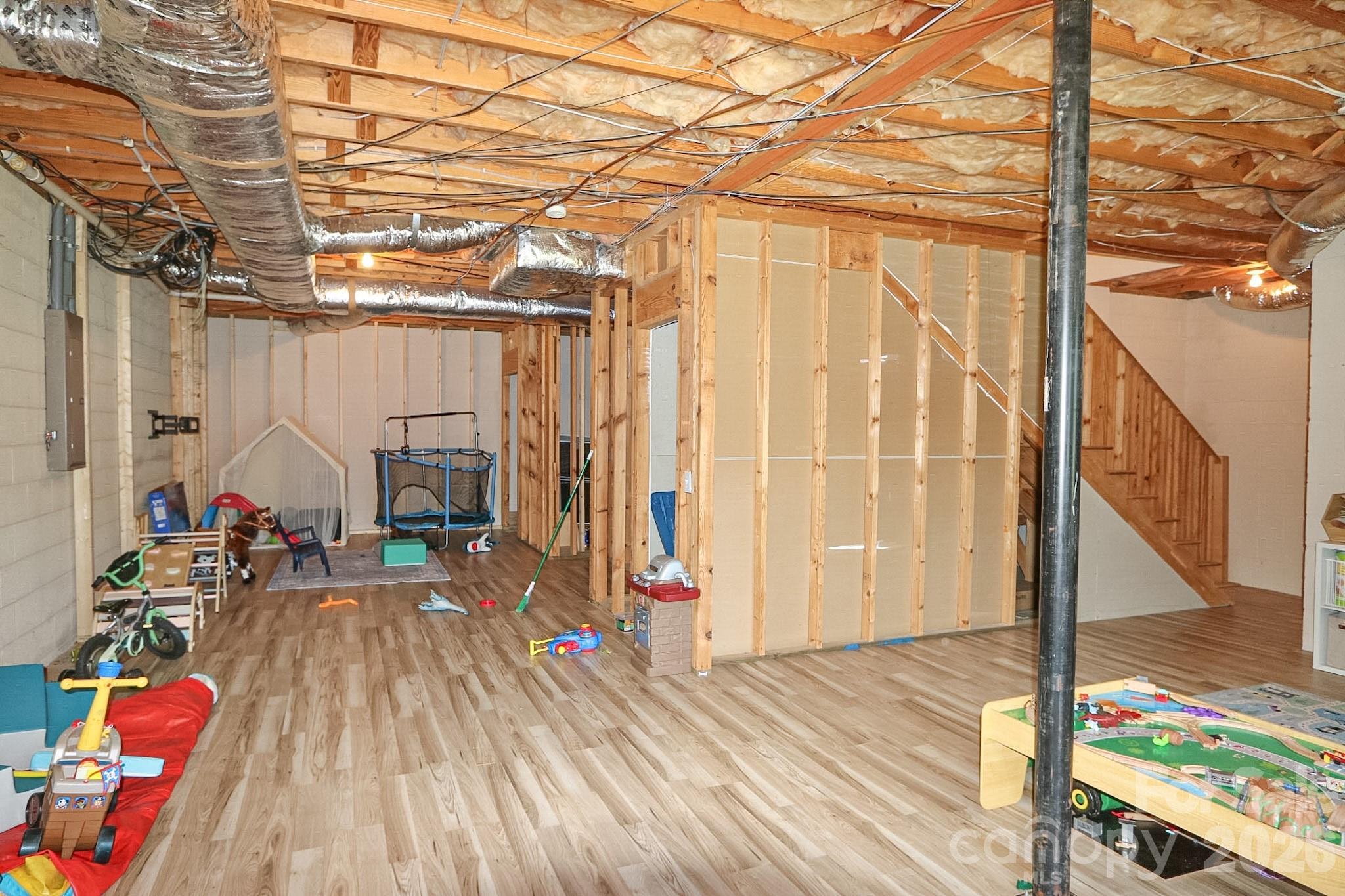 208 Triplett Street — Jonesville