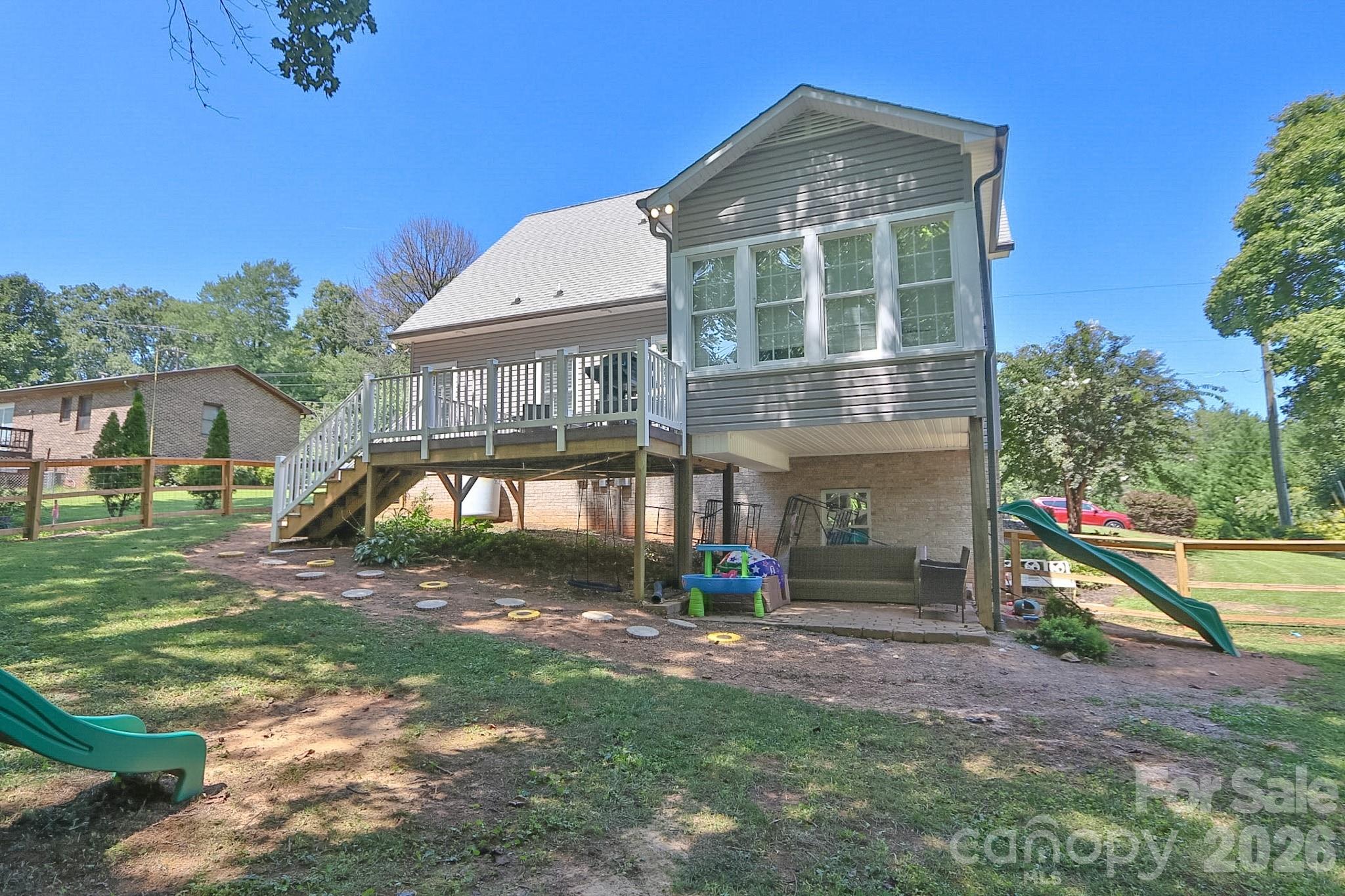 208 Triplett Street — Jonesville