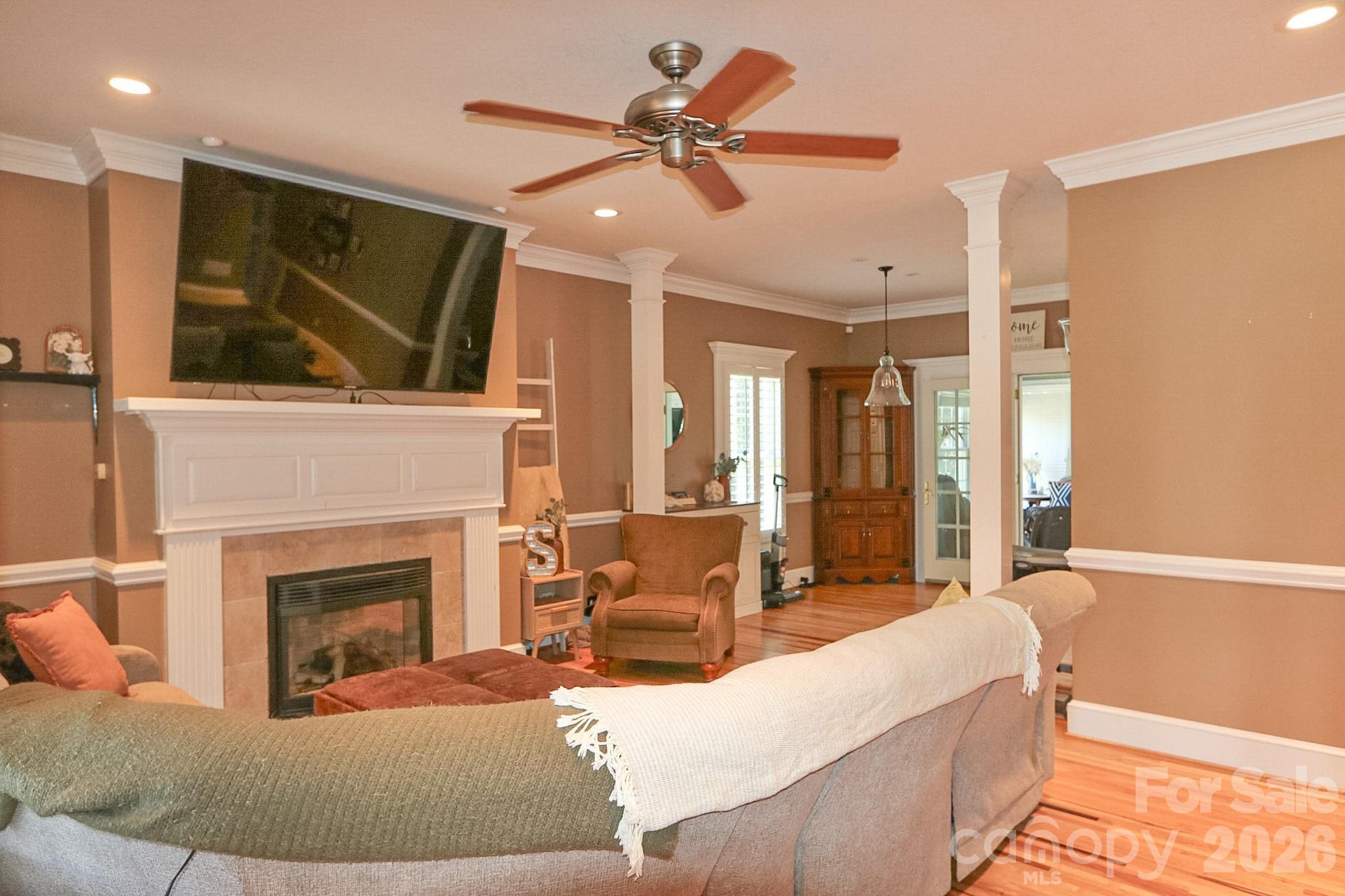 208 Triplett Street — Jonesville