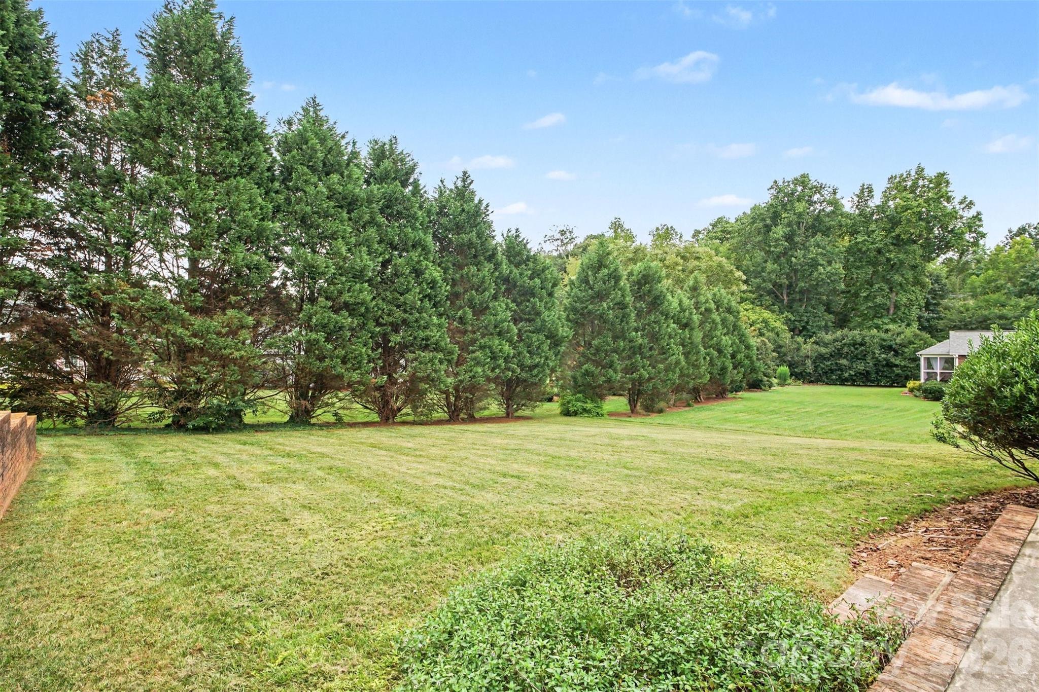 122 Hazeltine Court — Salisbury