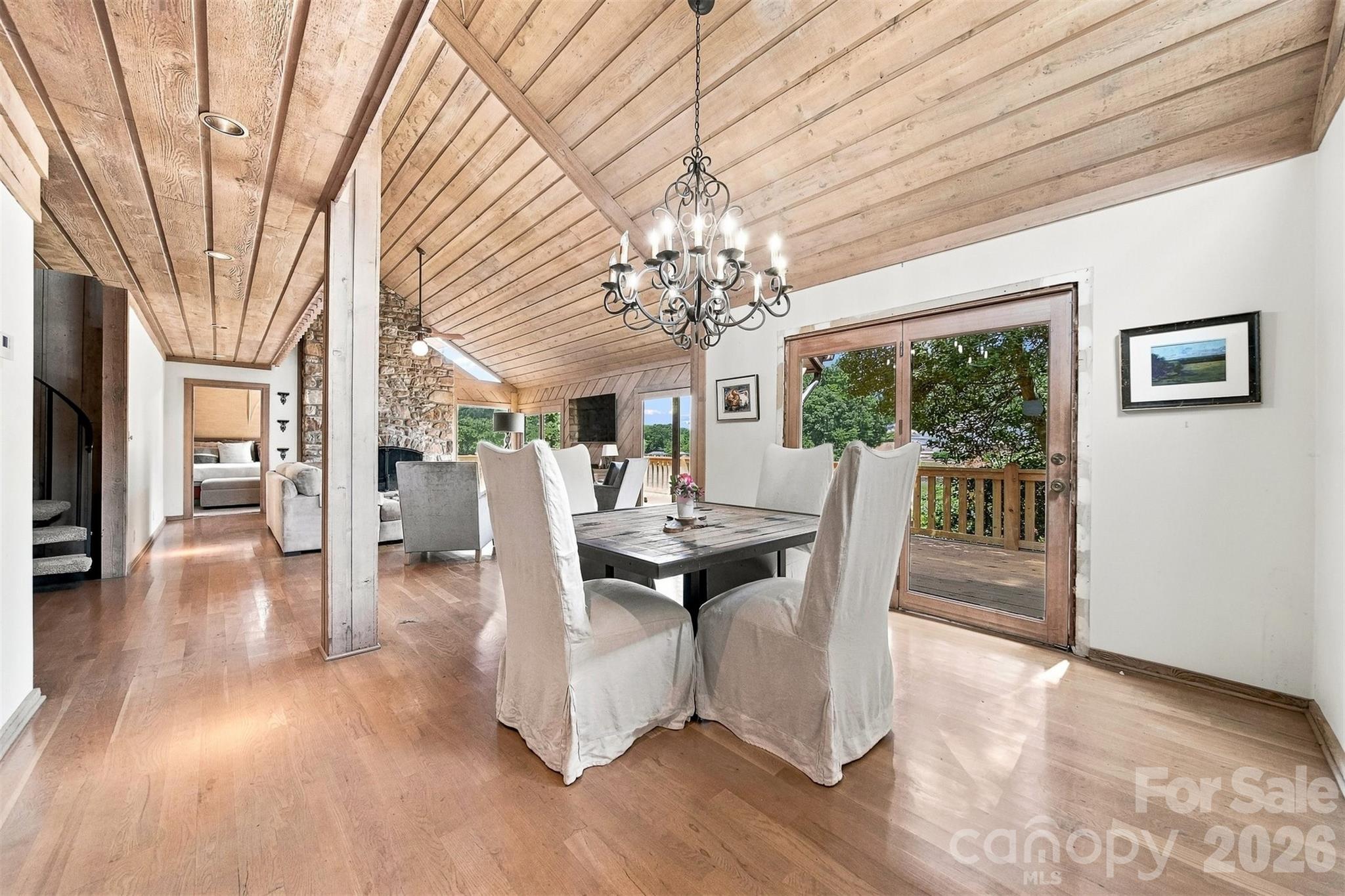 6580 Central Drive — Conover