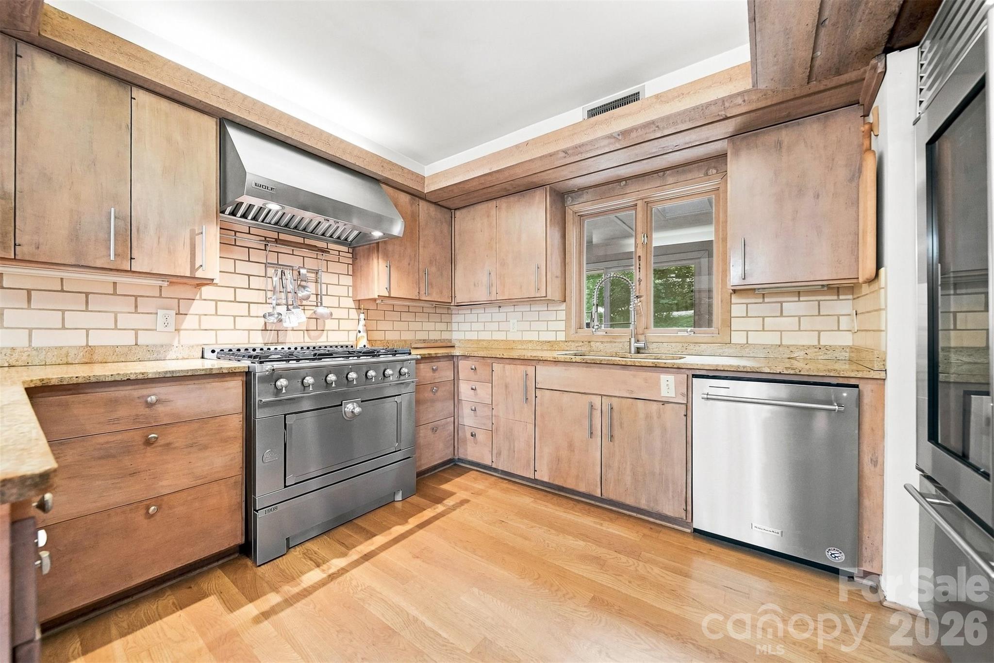 6580 Central Drive — Conover