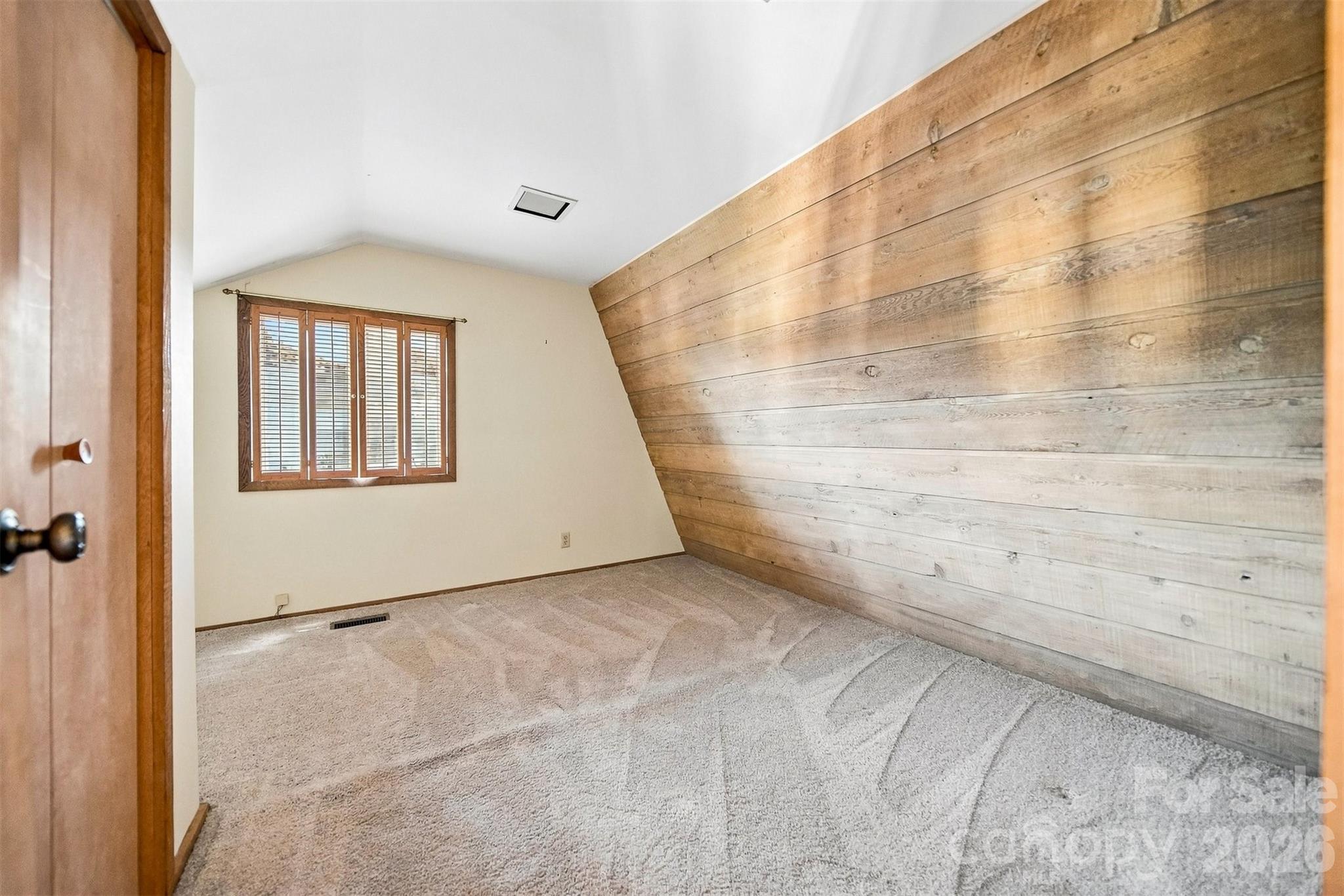 6580 Central Drive — Conover