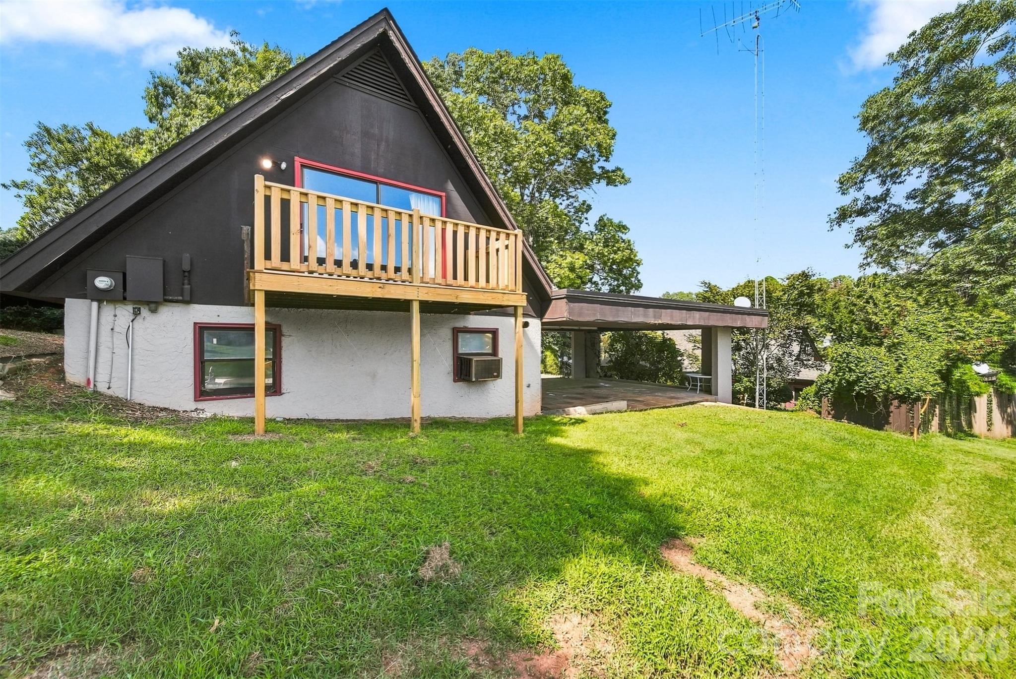 6580 Central Drive — Conover
