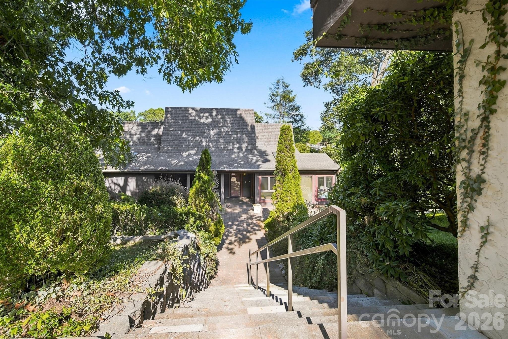 6580 Central Drive — Conover