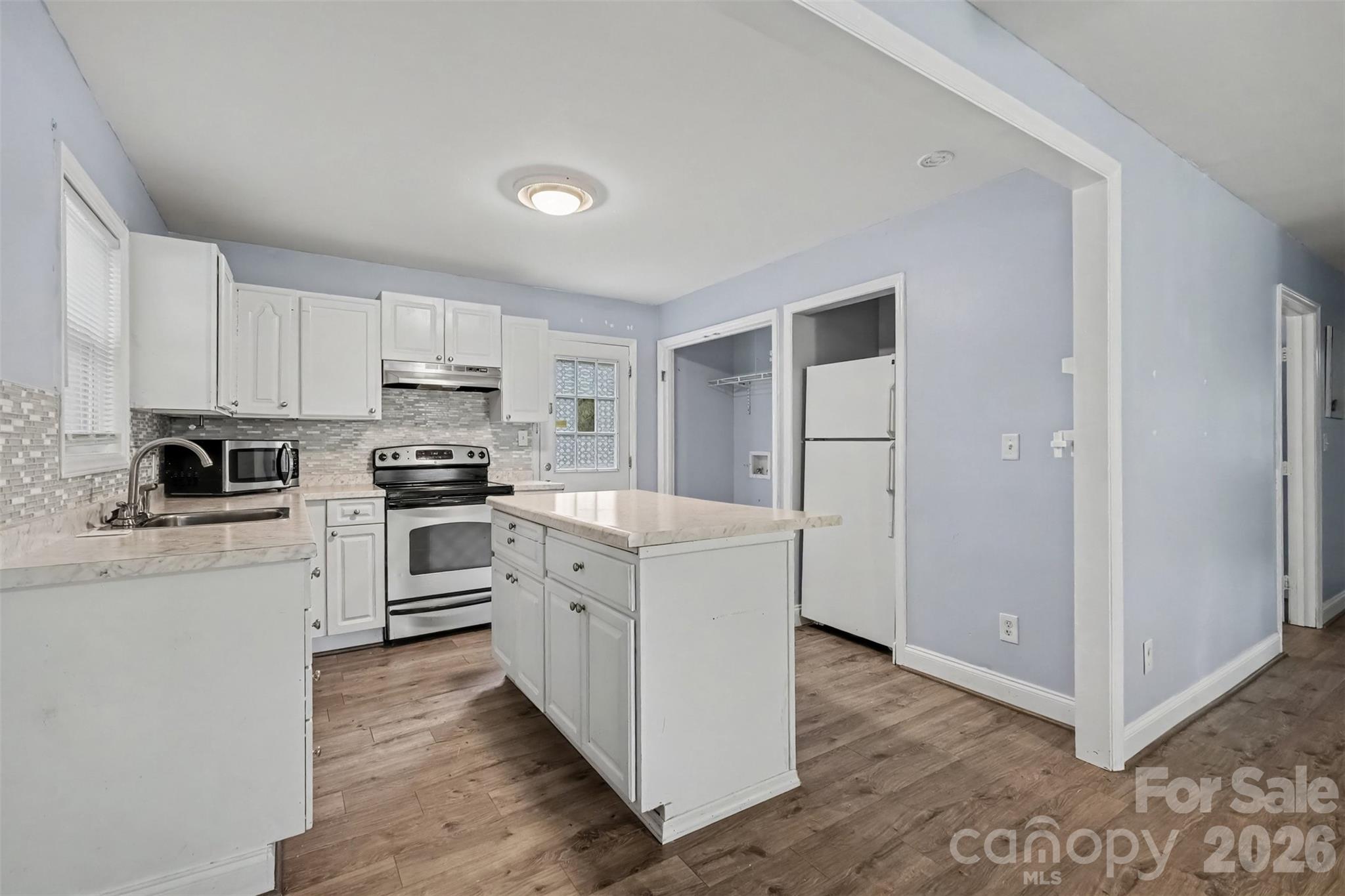 802 Stowe Drive — Lowell