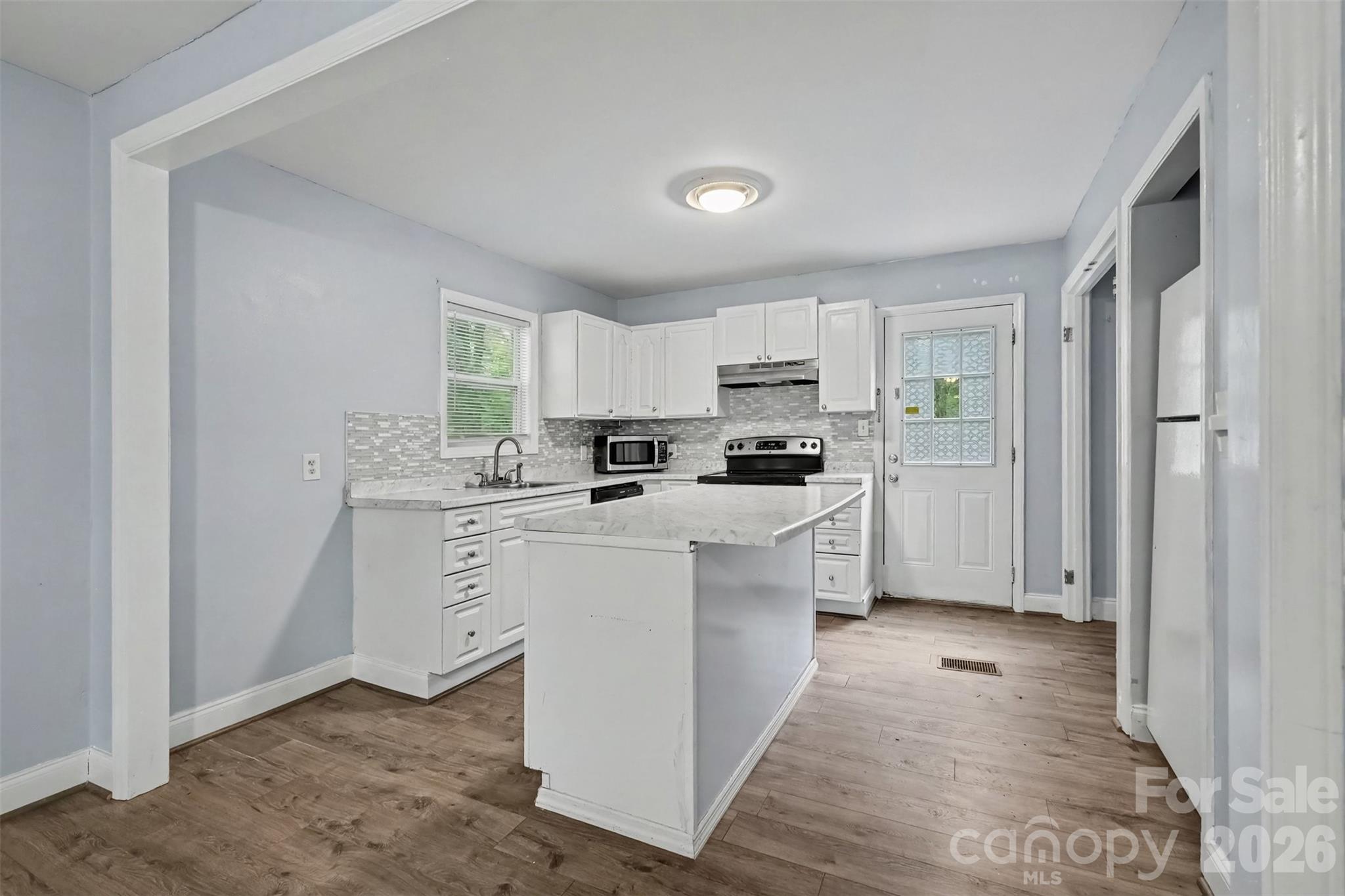 802 Stowe Drive — Lowell