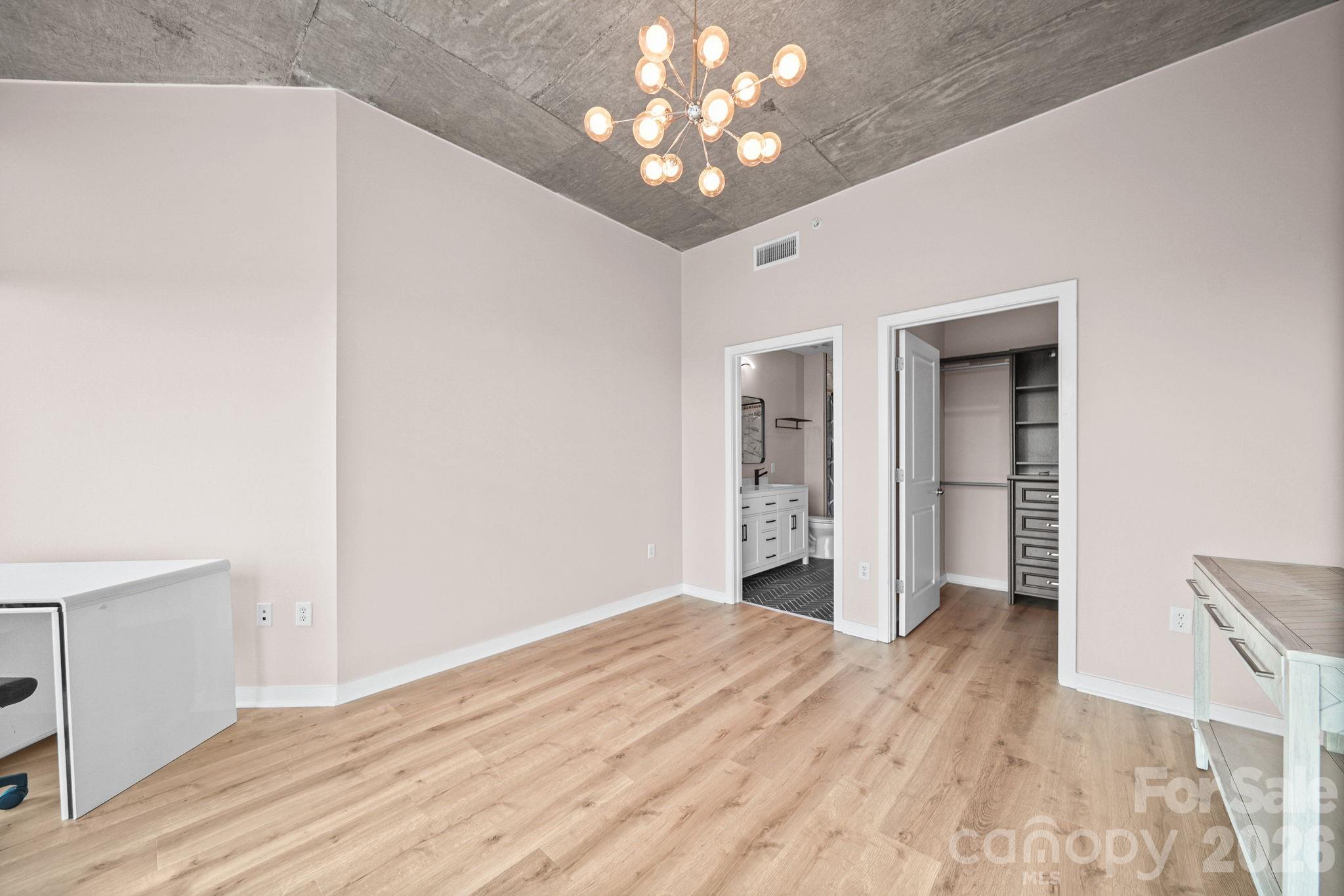 210 N Church Street #1414 — Charlotte