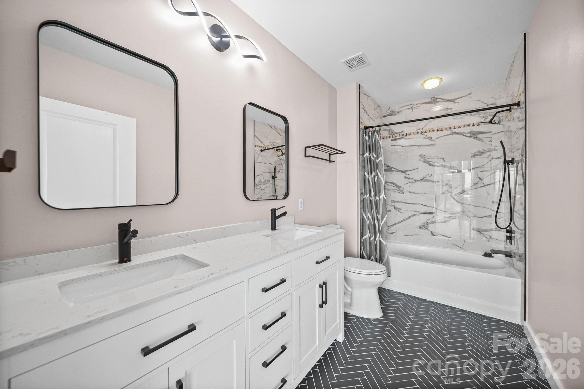 210 N Church Street #1414 — Charlotte