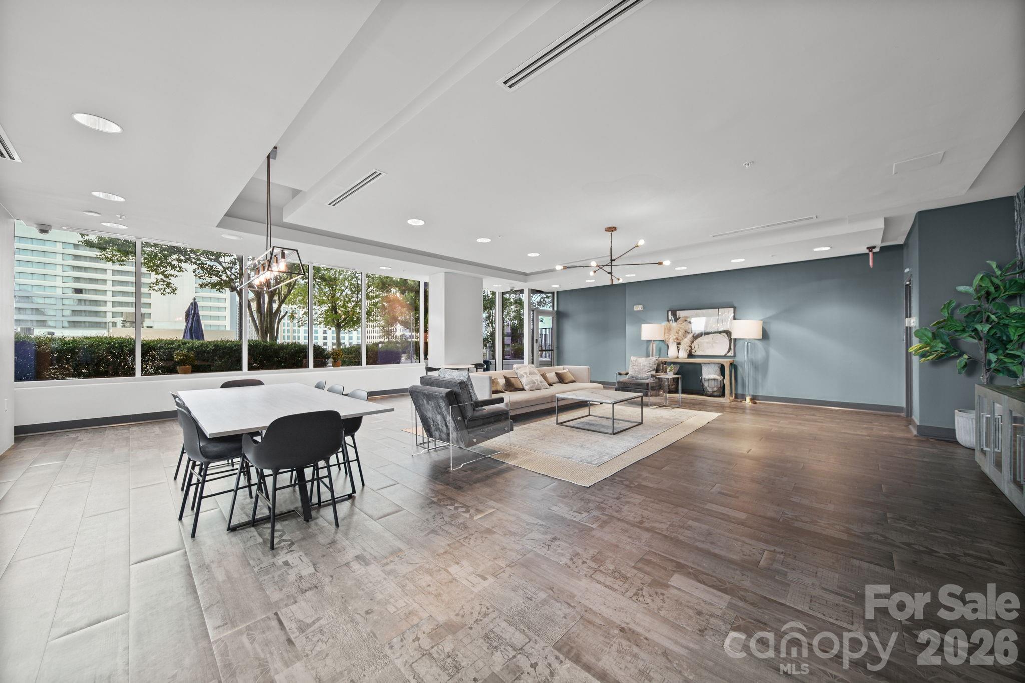 210 N Church Street #1414 — Charlotte