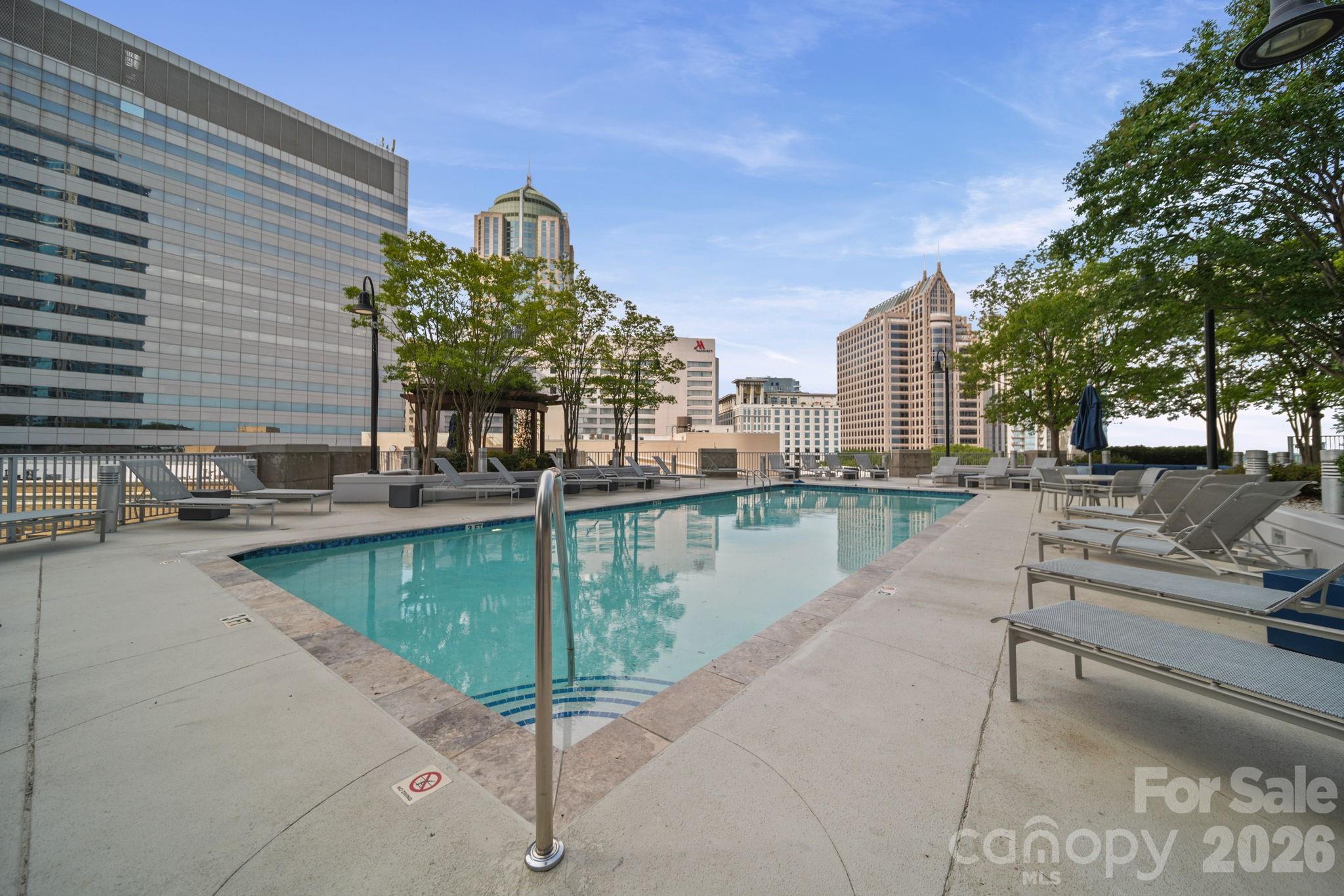 210 N Church Street #1414 — Charlotte