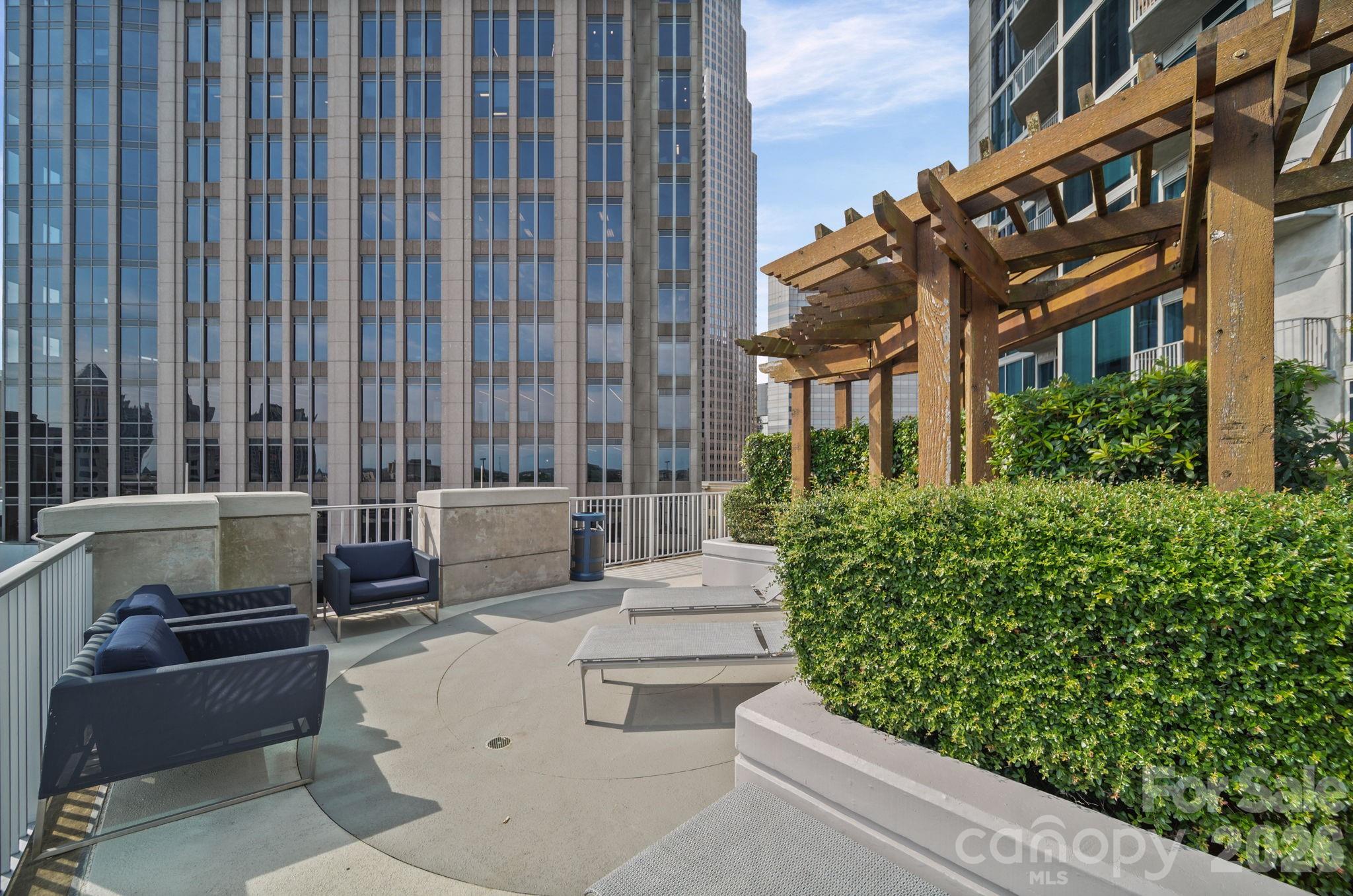 210 N Church Street #1414 — Charlotte