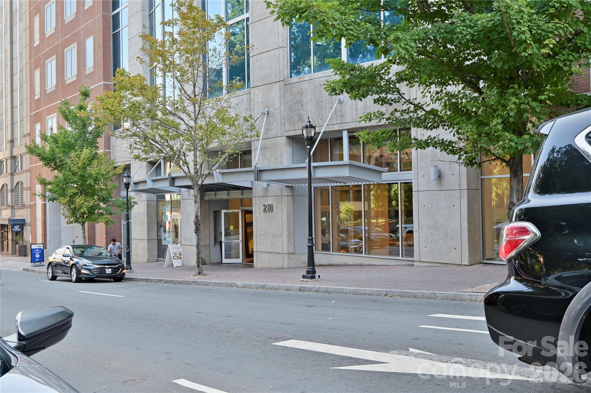210 N Church Street #1414 — Charlotte