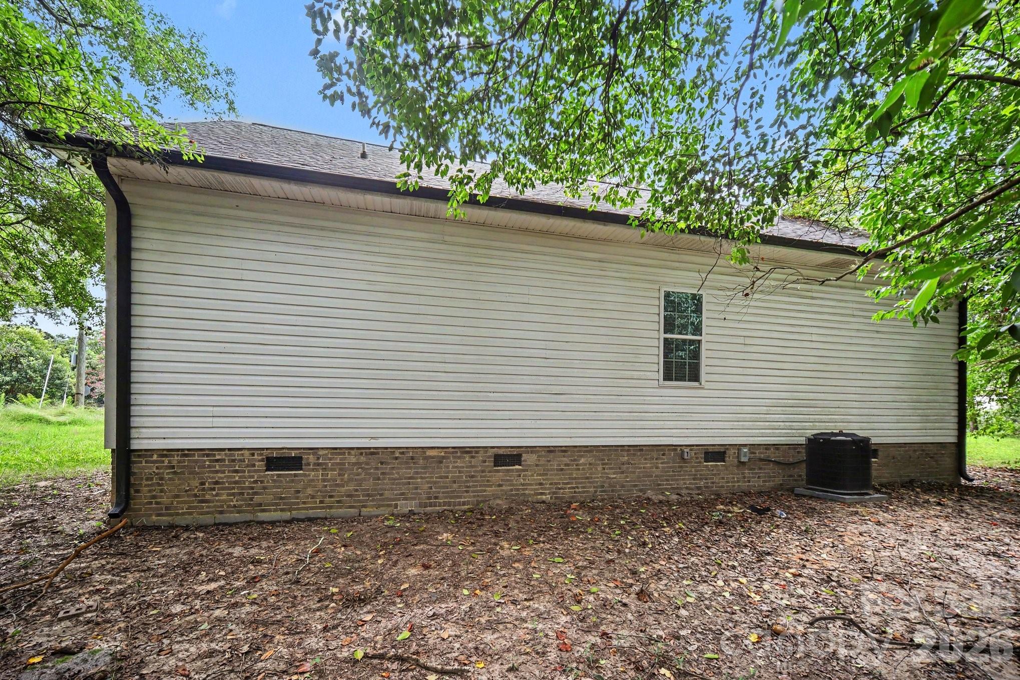 1402 Essex Avenue — Gastonia