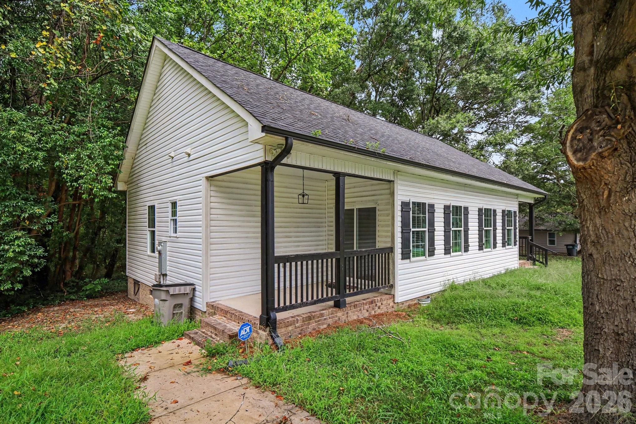 1402 Essex Avenue — Gastonia
