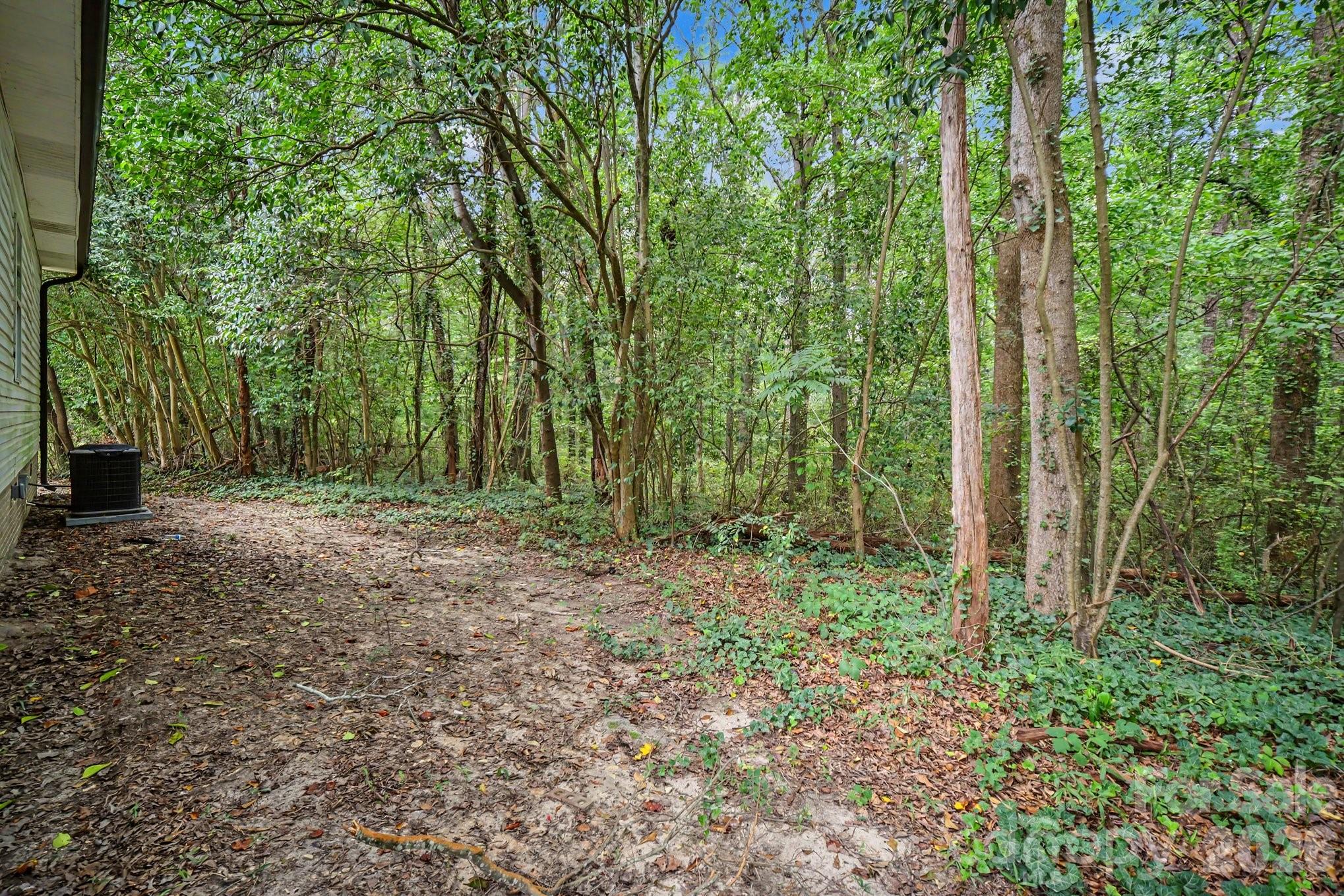 1402 Essex Avenue — Gastonia