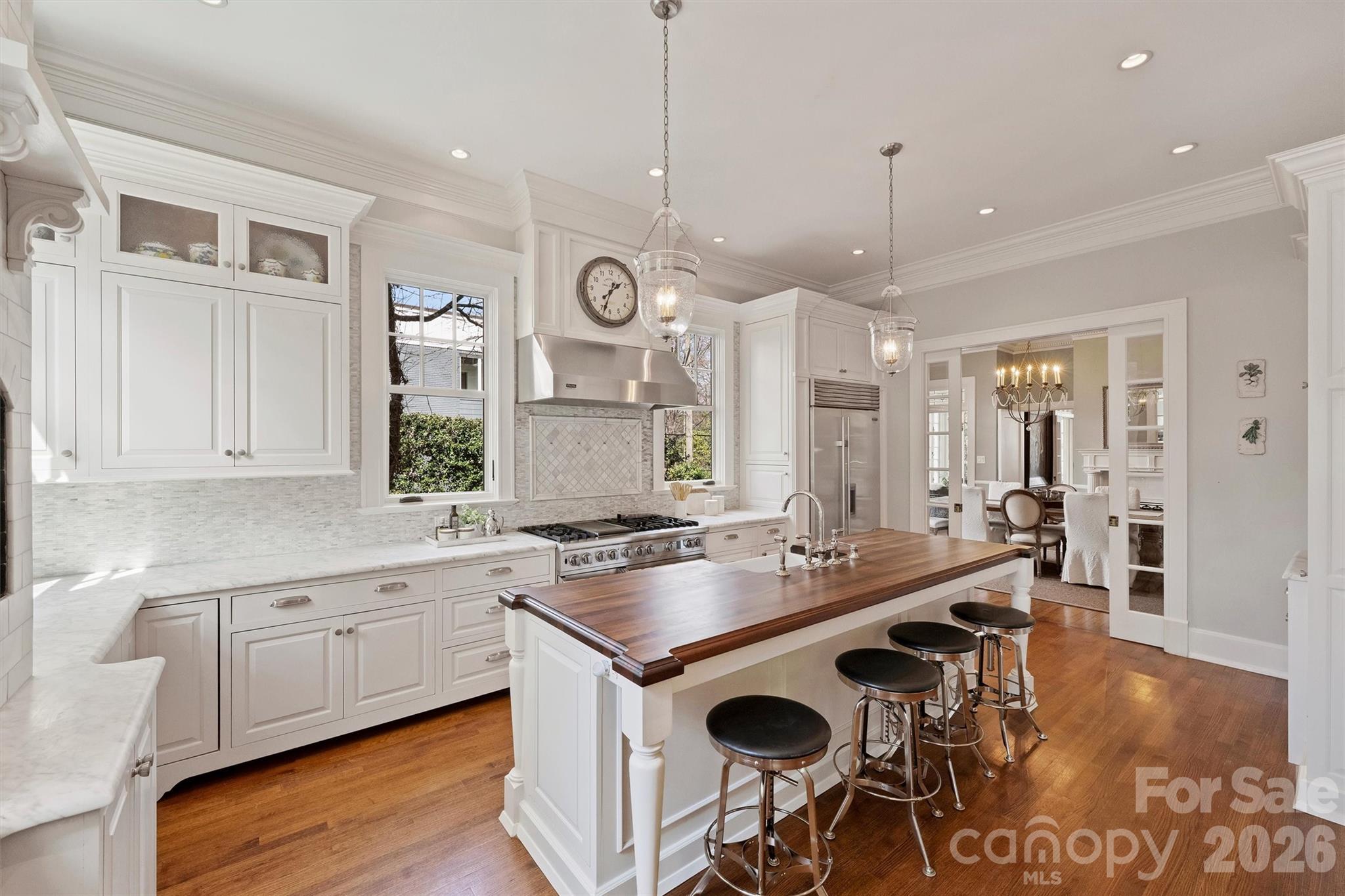 1136 Queens Road — Charlotte