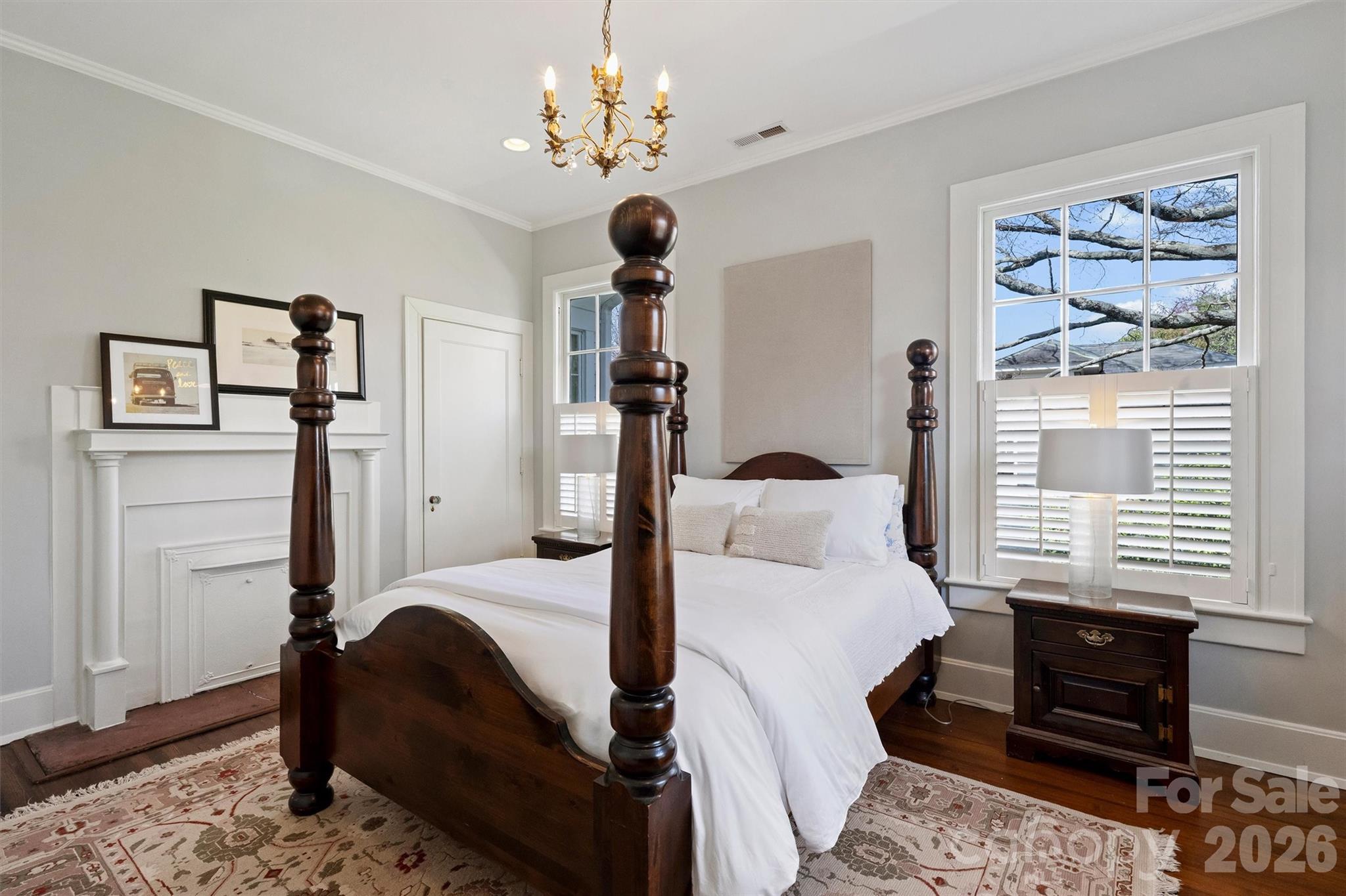 1136 Queens Road — Charlotte