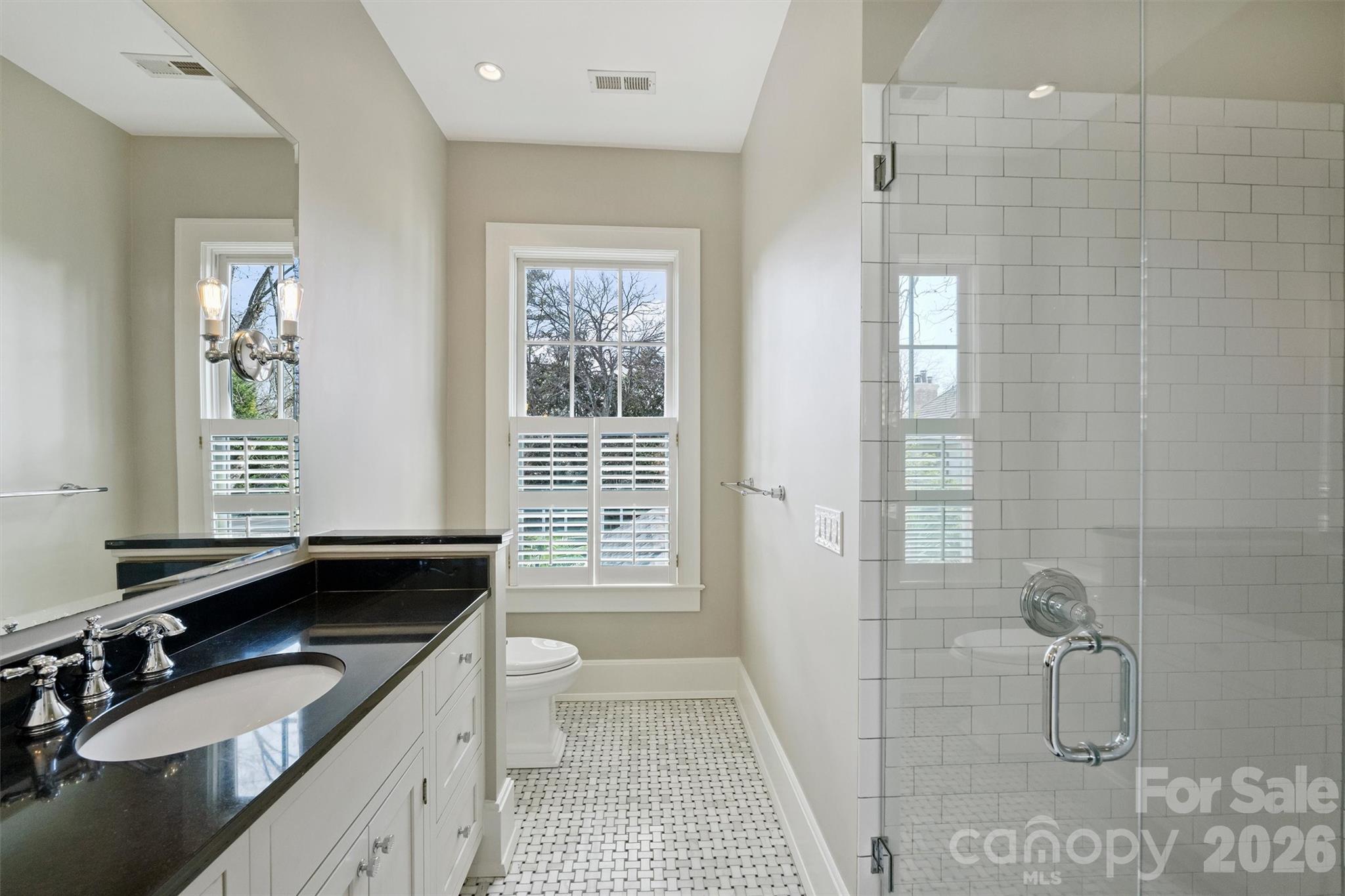 1136 Queens Road — Charlotte