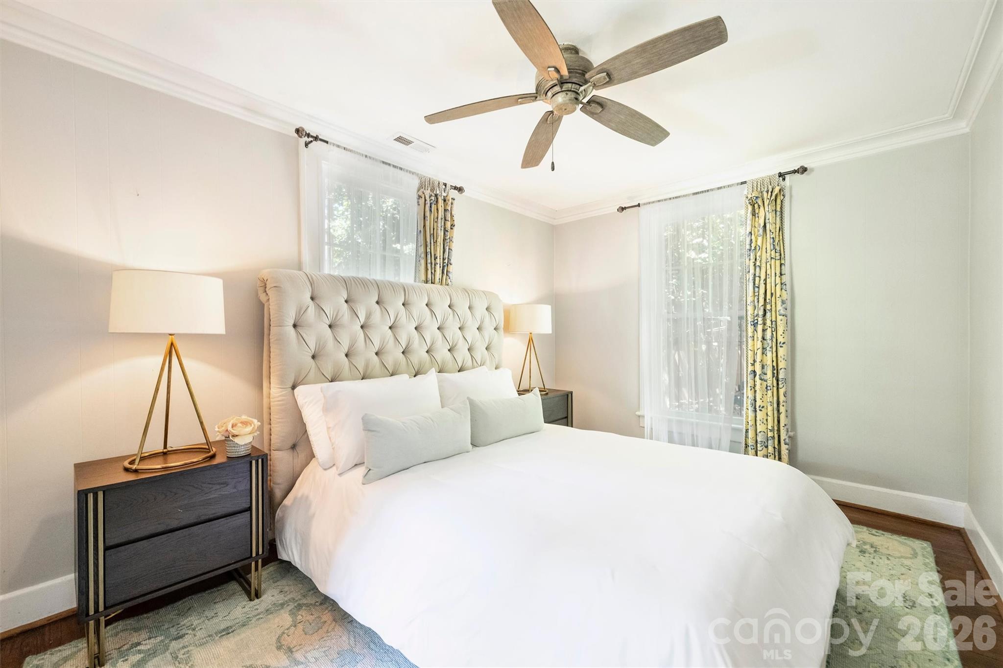 1136 Queens Road — Charlotte