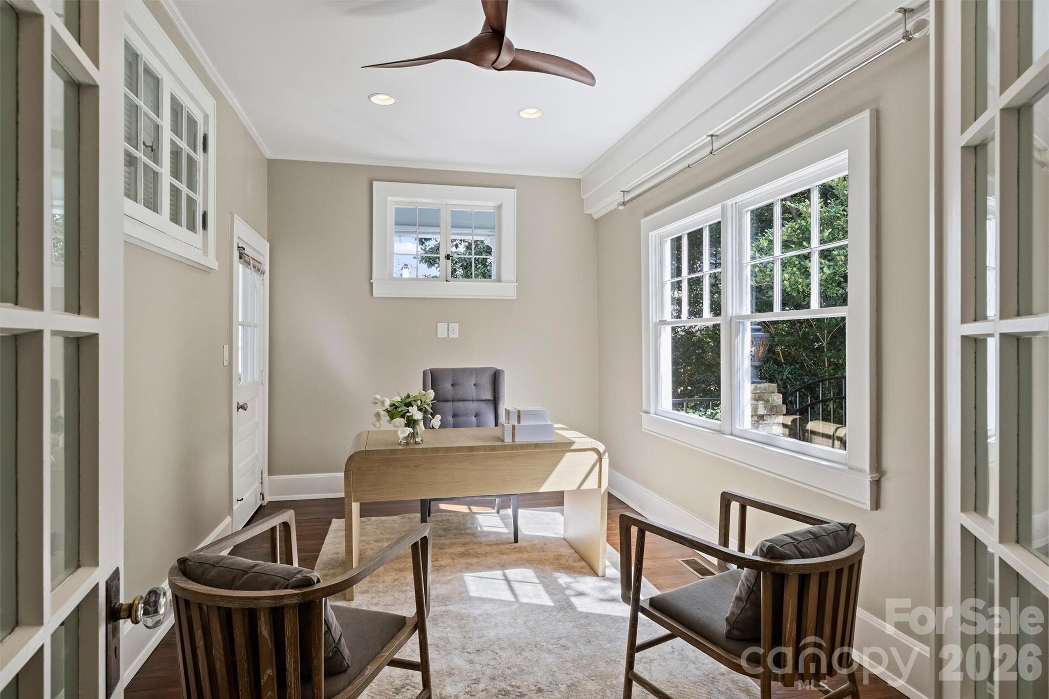 1136 Queens Road — Charlotte