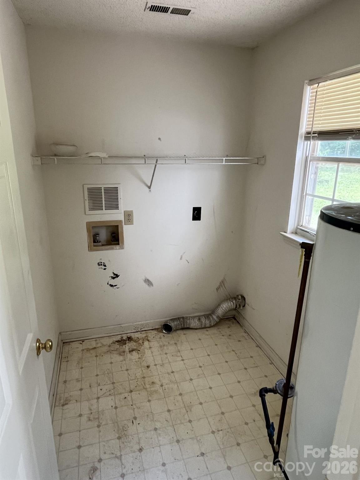 5326 Groveton Court — Charlotte