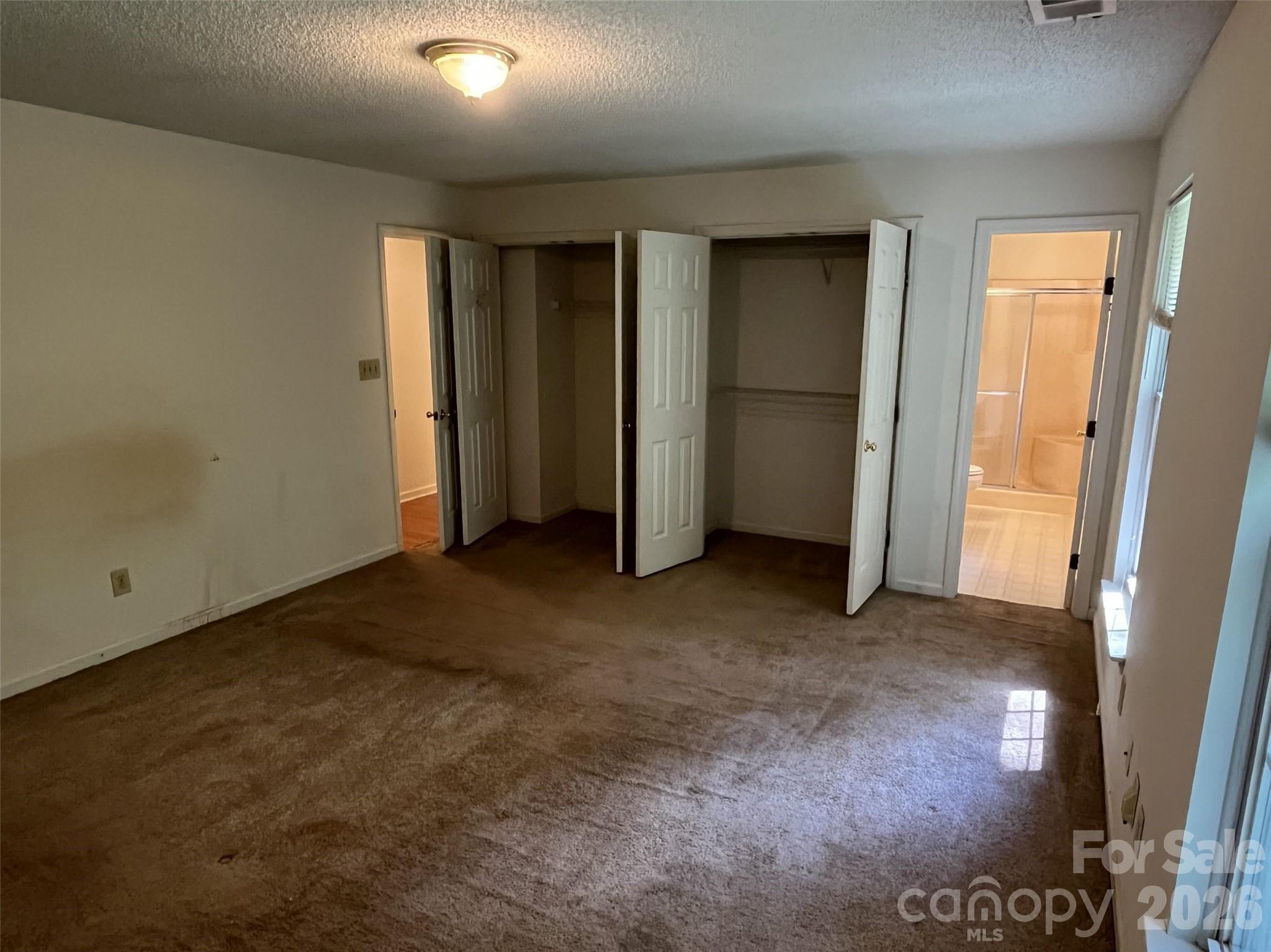 5326 Groveton Court — Charlotte