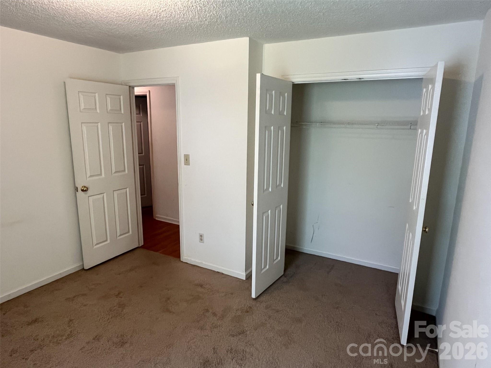 5326 Groveton Court — Charlotte