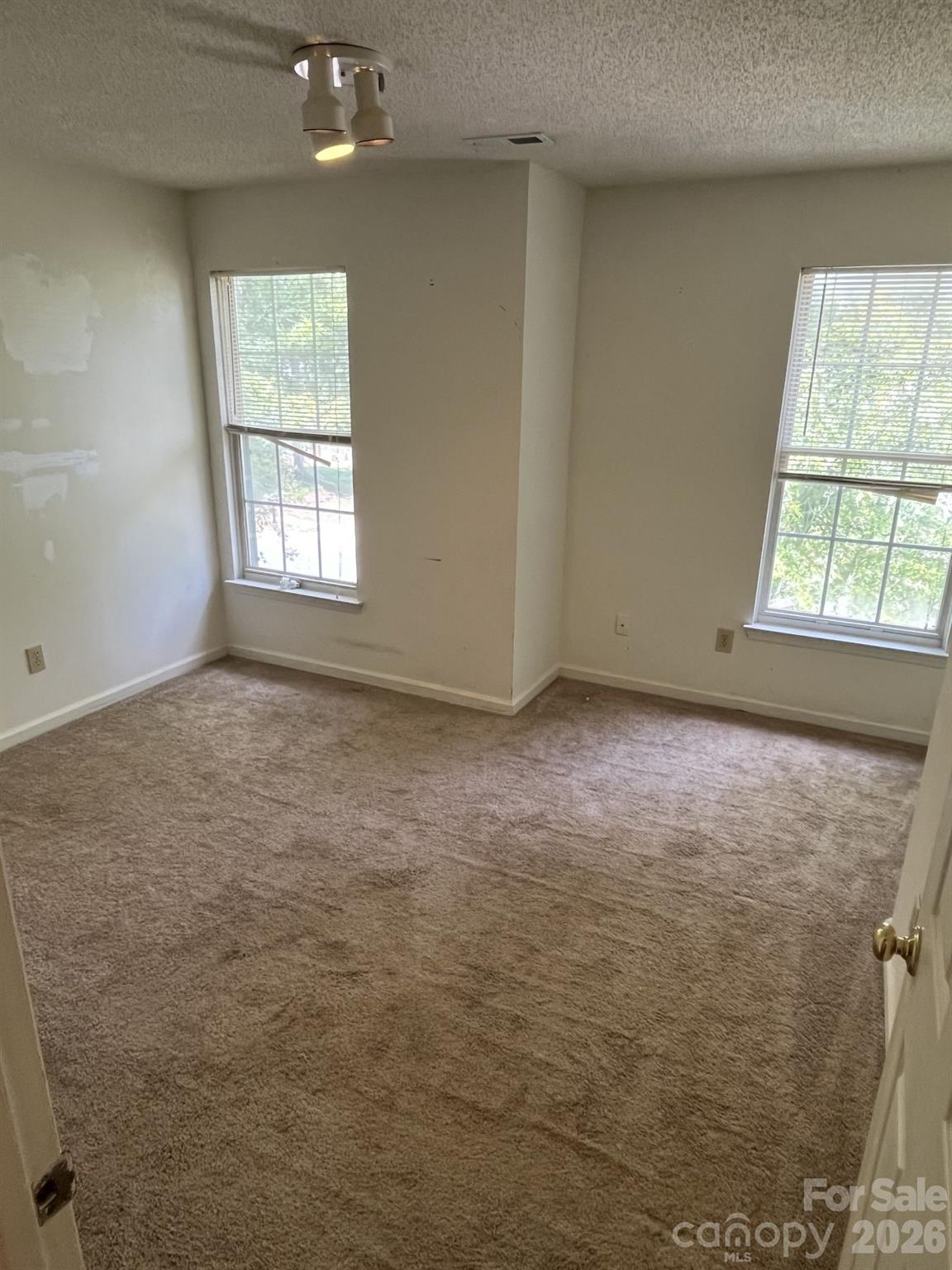 5326 Groveton Court — Charlotte