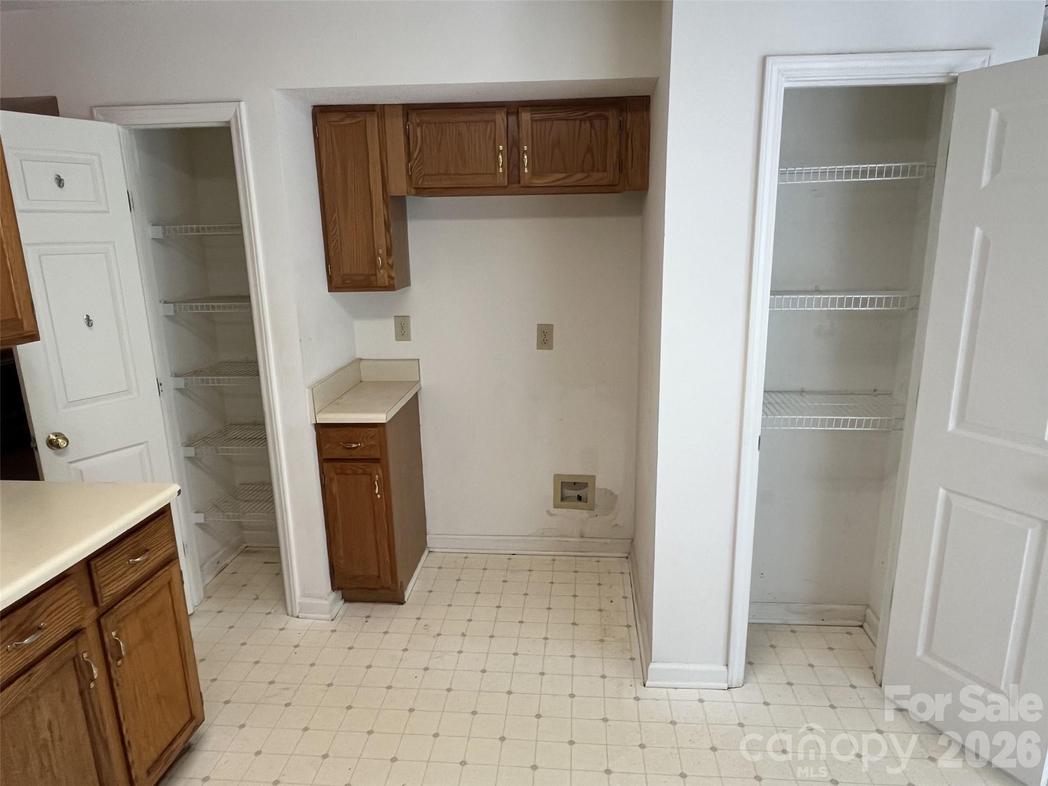 5326 Groveton Court — Charlotte