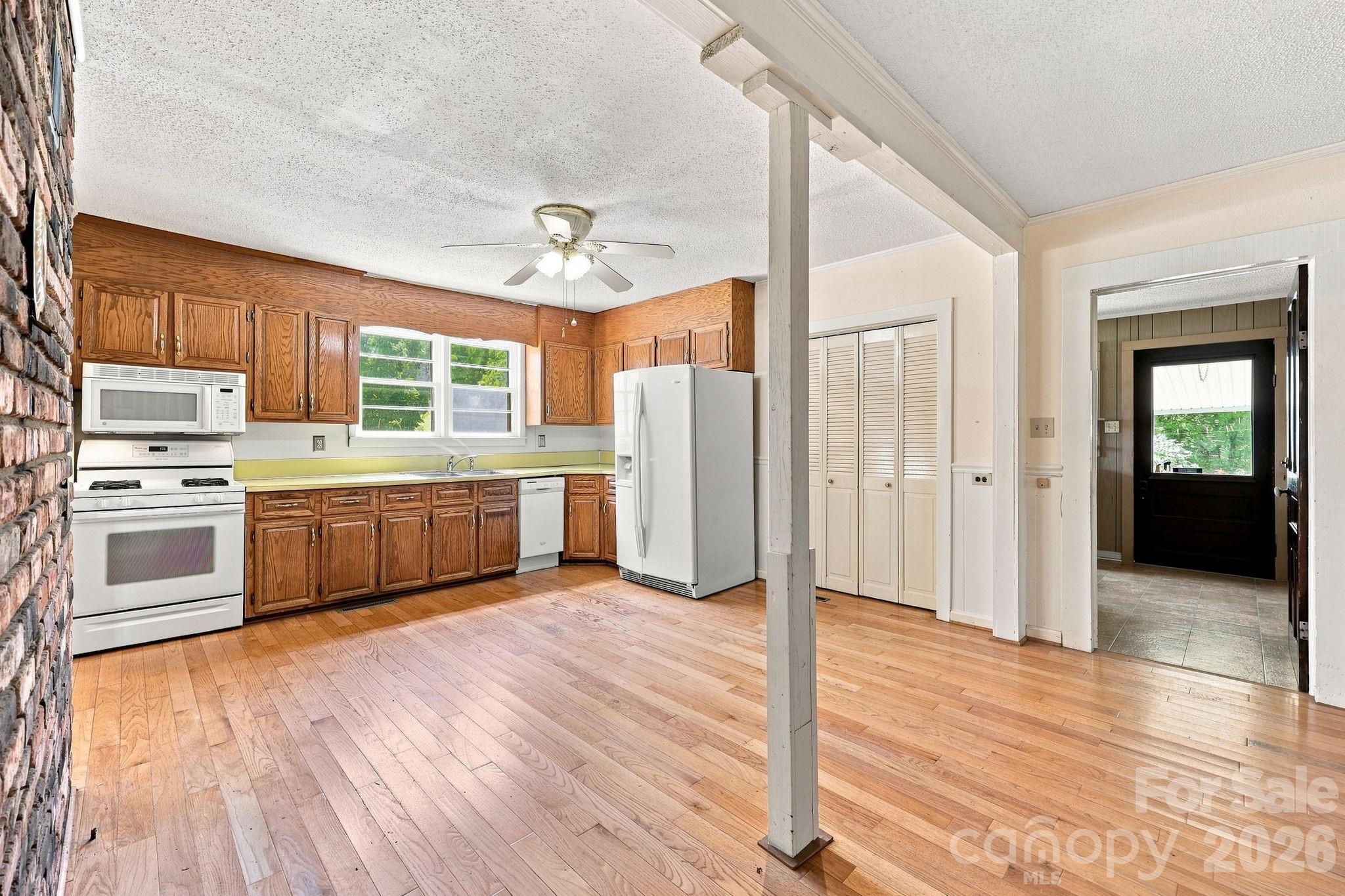 2565 Weaver Road — China Grove