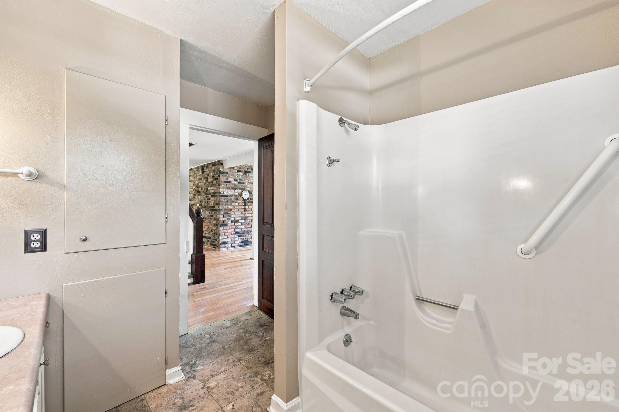 2565 Weaver Road — China Grove