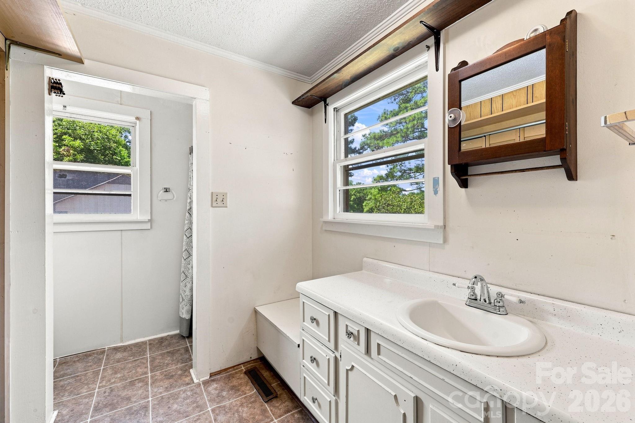 2565 Weaver Road — China Grove