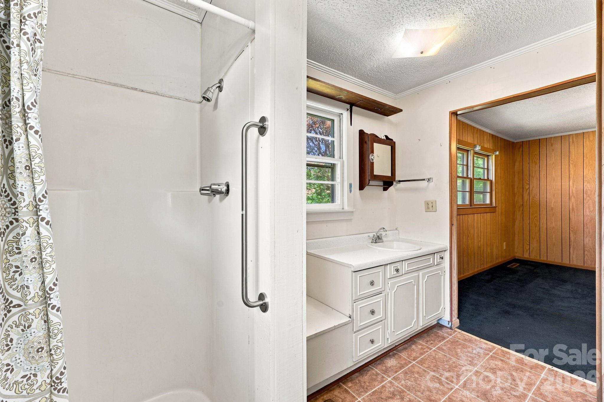 2565 Weaver Road — China Grove